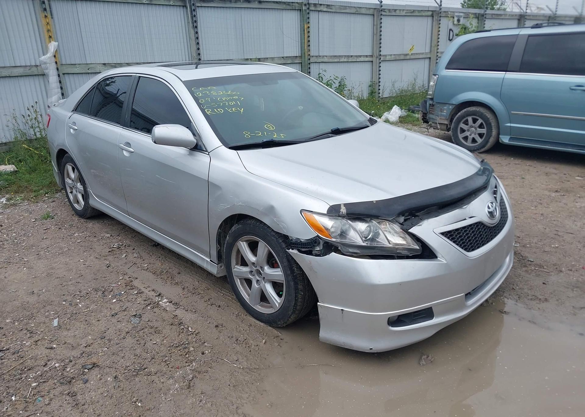 2009 TOYOTA CAMRY SE V6