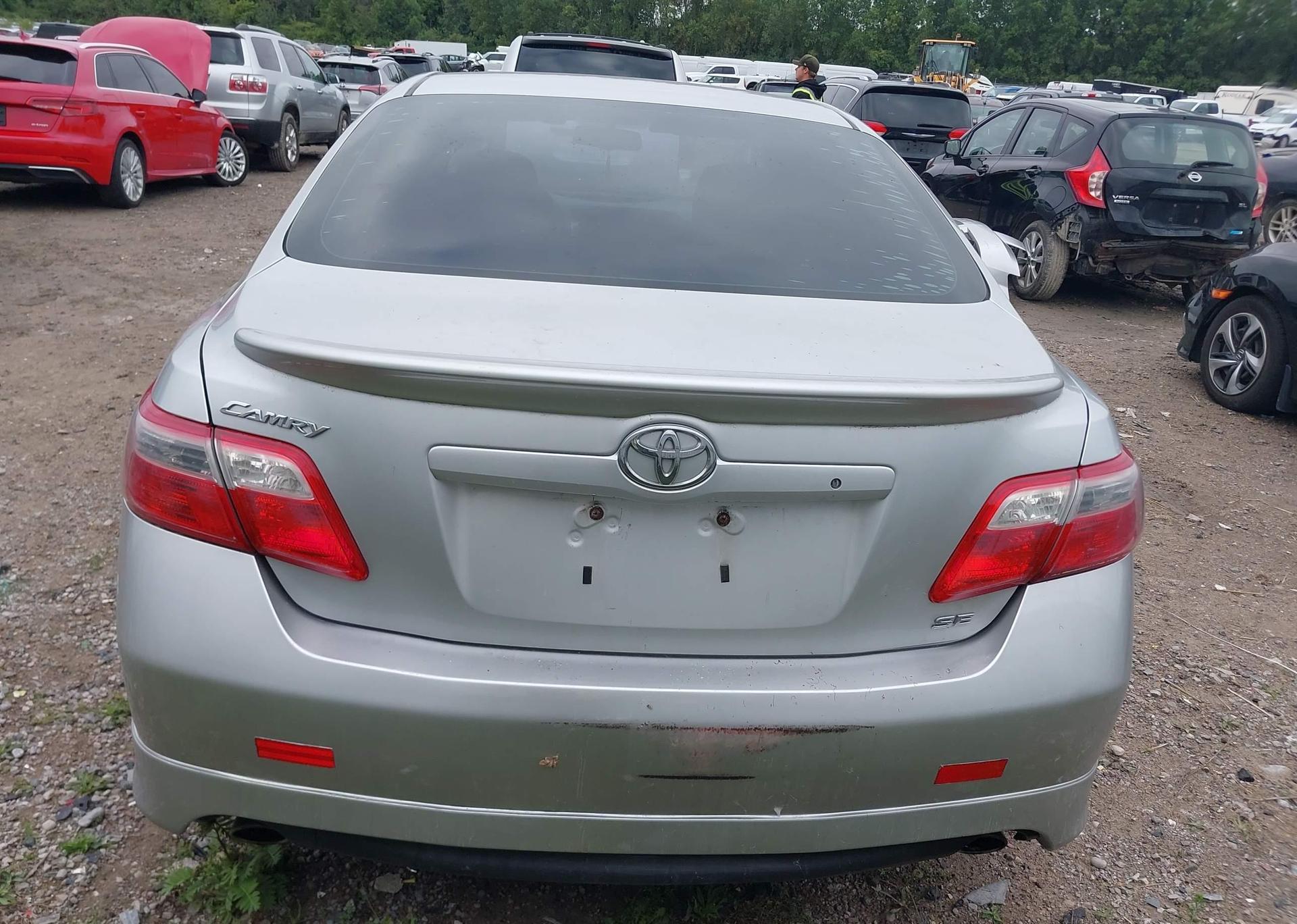 2009 TOYOTA CAMRY SE V6