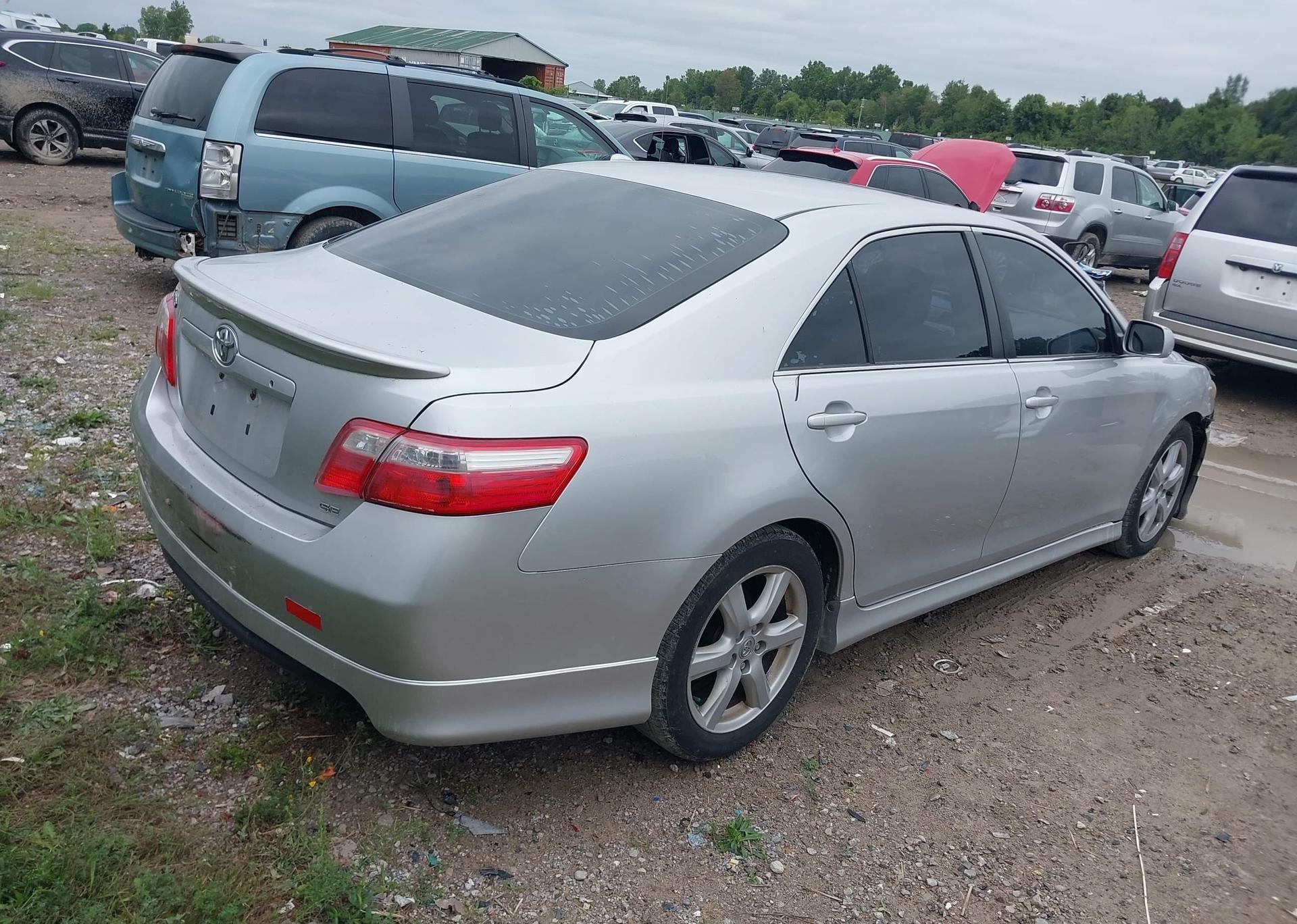 2009 TOYOTA CAMRY SE V6