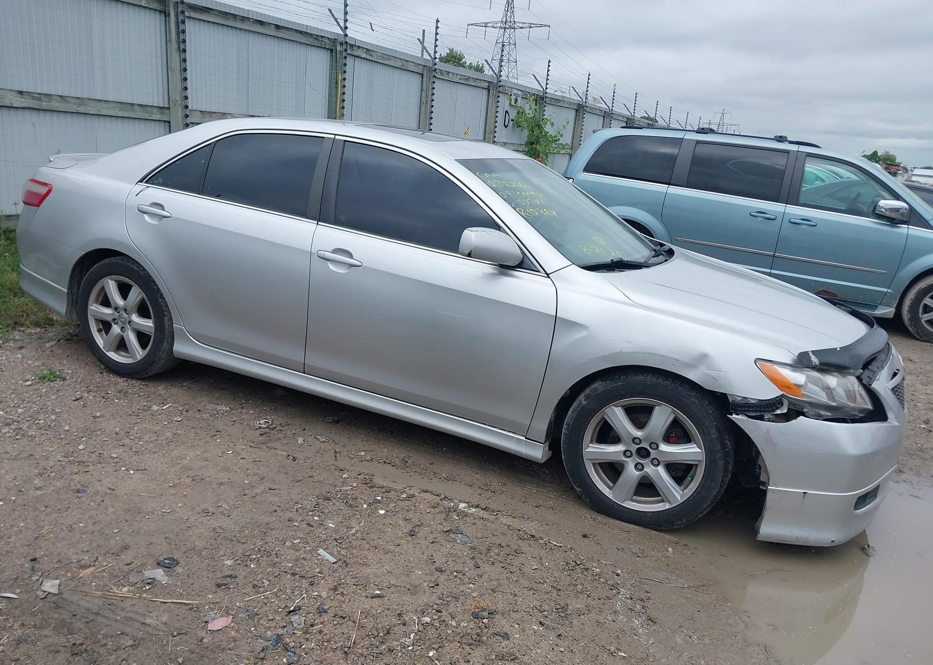 2009 TOYOTA CAMRY SE V6