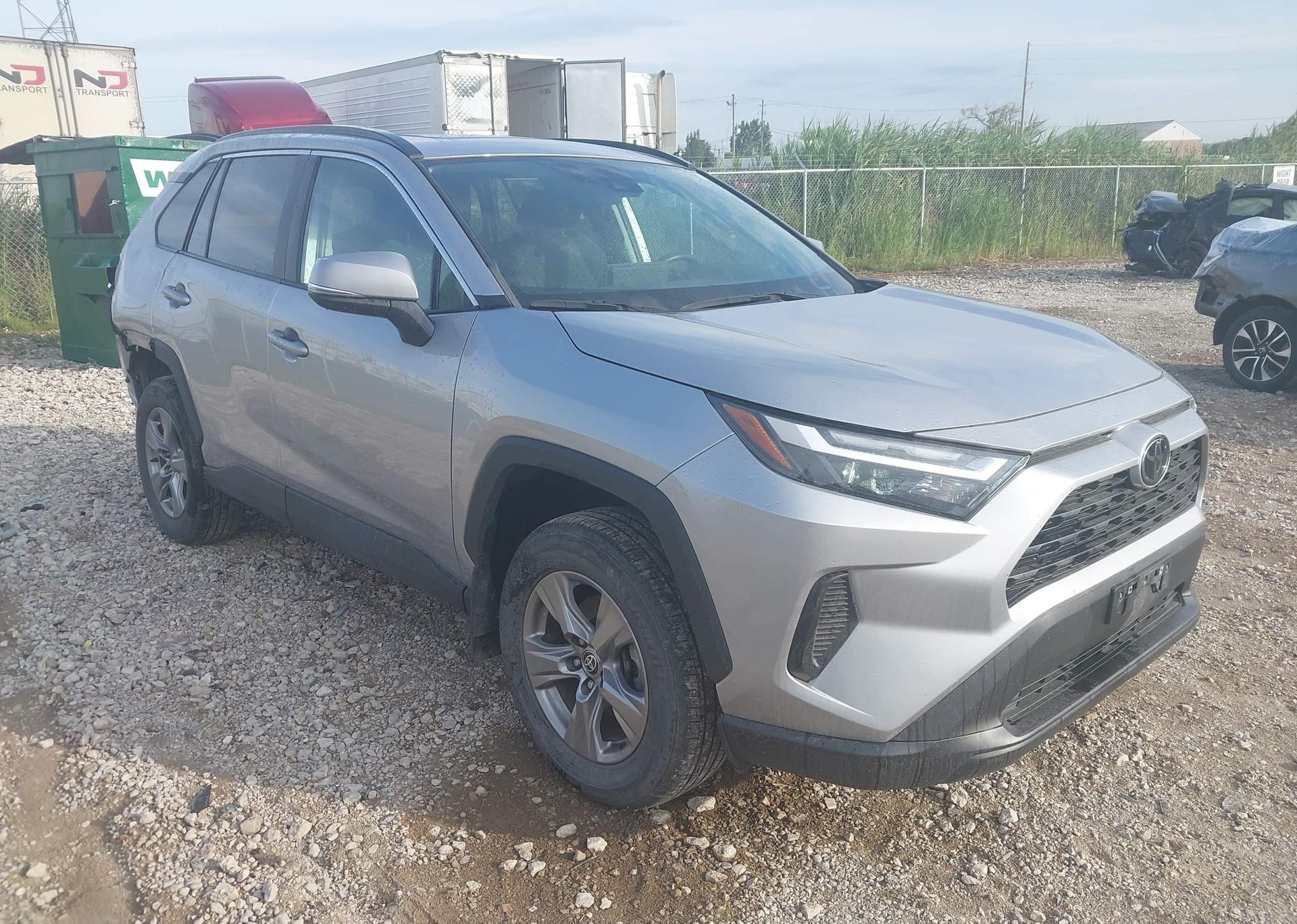 2023 TOYOTA RAV4 XLE