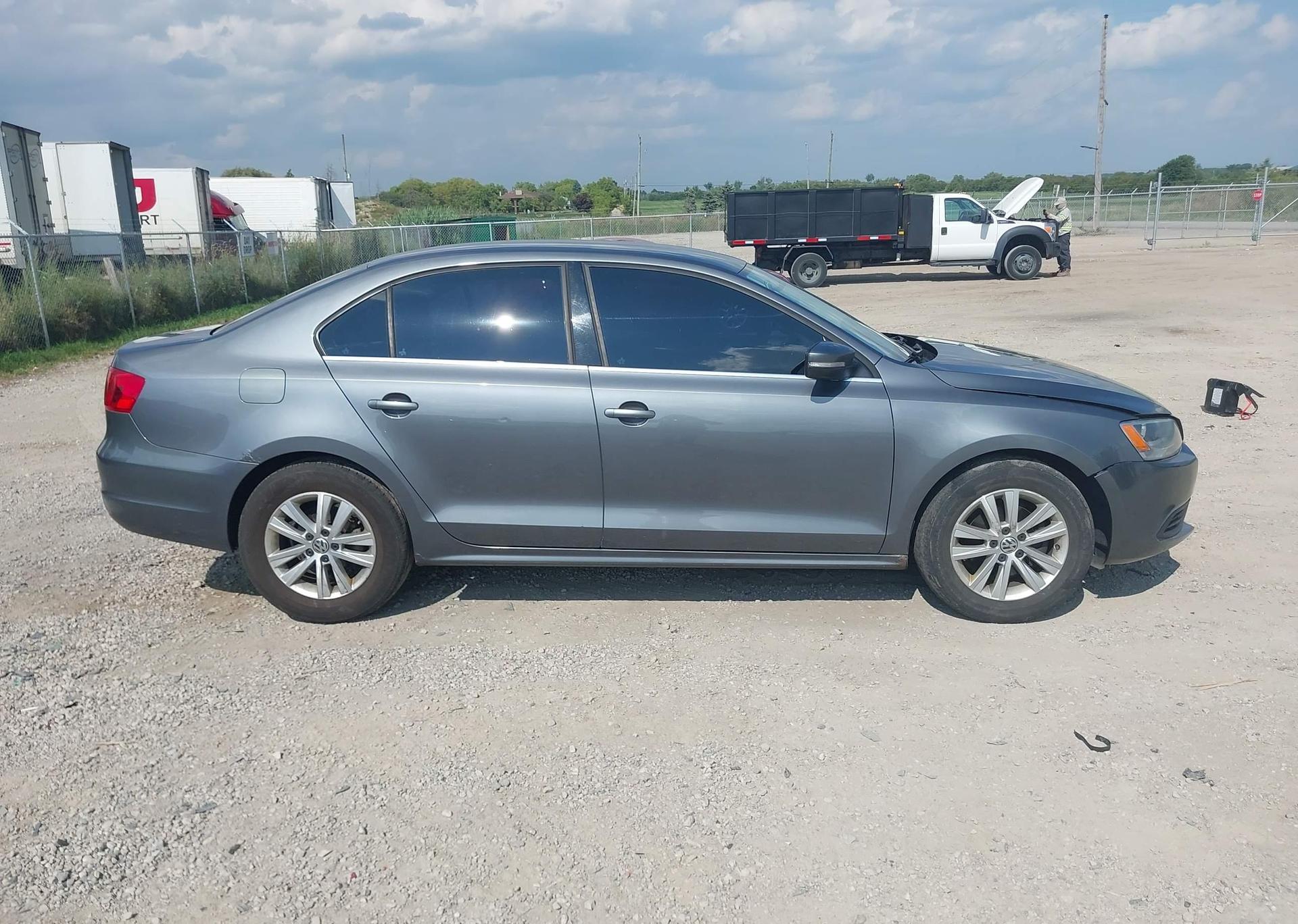 2012 VOLKSWAGEN JETTA 2.5L COMFORTLINE