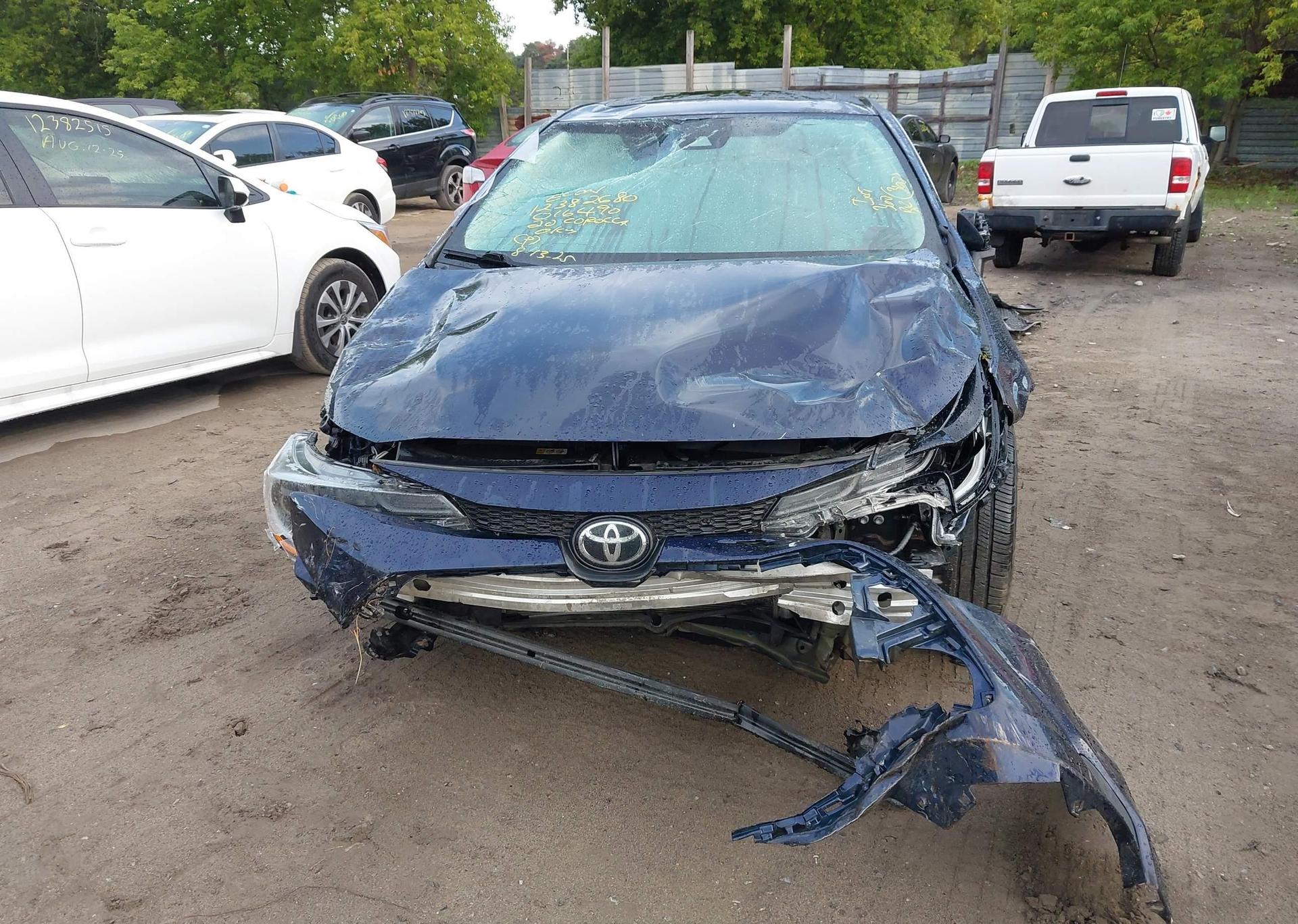 2020 TOYOTA Corolla XLE