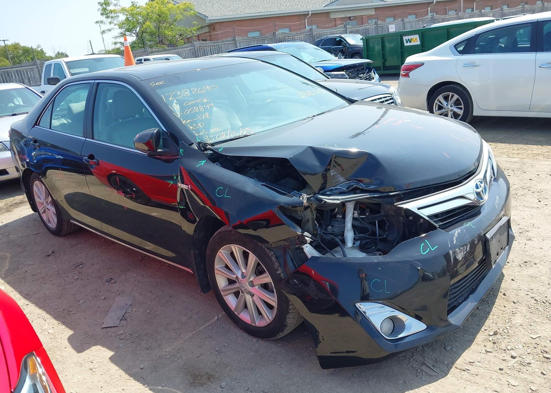 2012 TOYOTA CAMRY HYBRID XLE