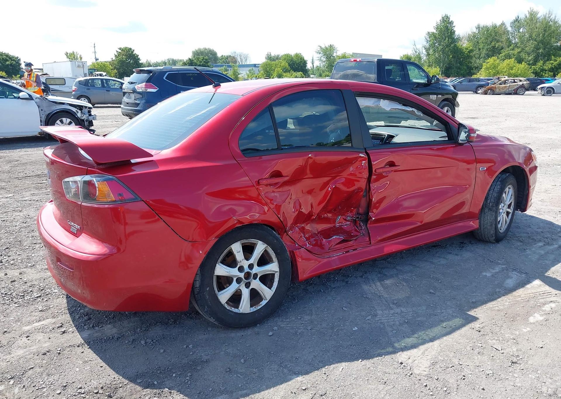 2015 MITSUBISHI lancer se