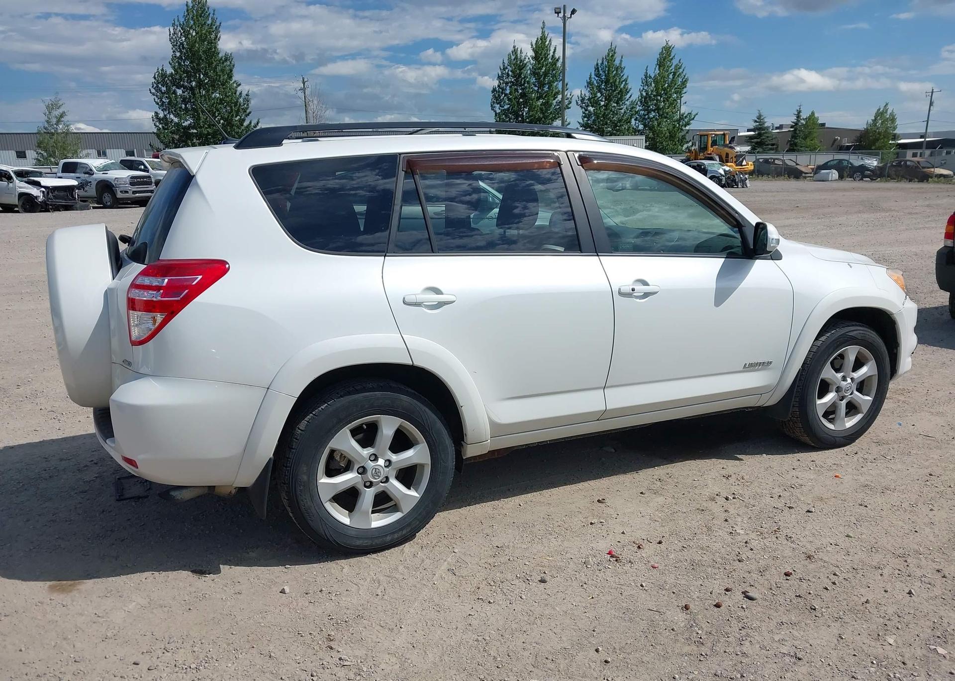 2011 TOYOTA RAV4 LIMITED