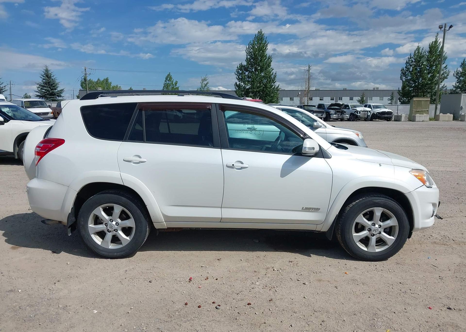 2011 TOYOTA RAV4 LIMITED