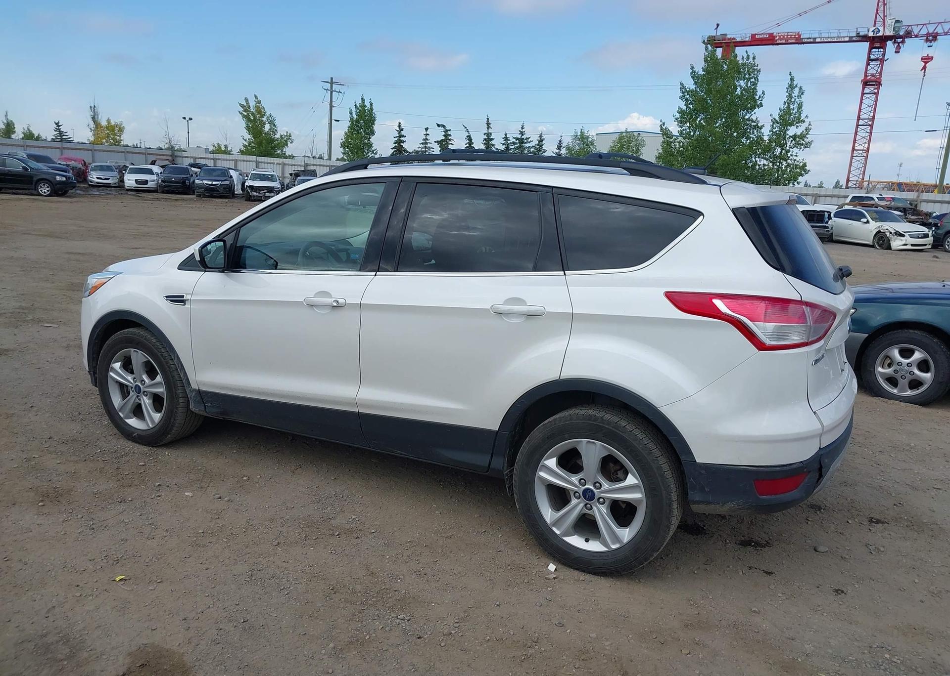 2015 FORD ESCAPE SE