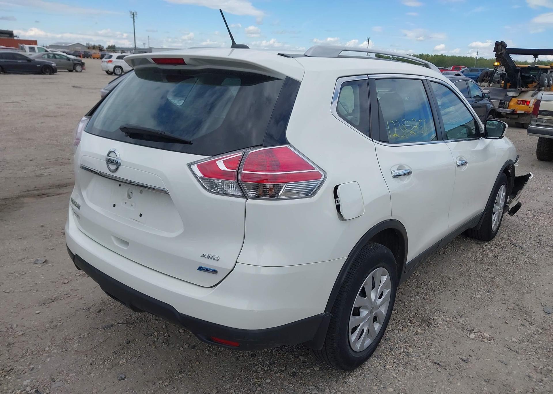 2014 NISSAN ROGUE S