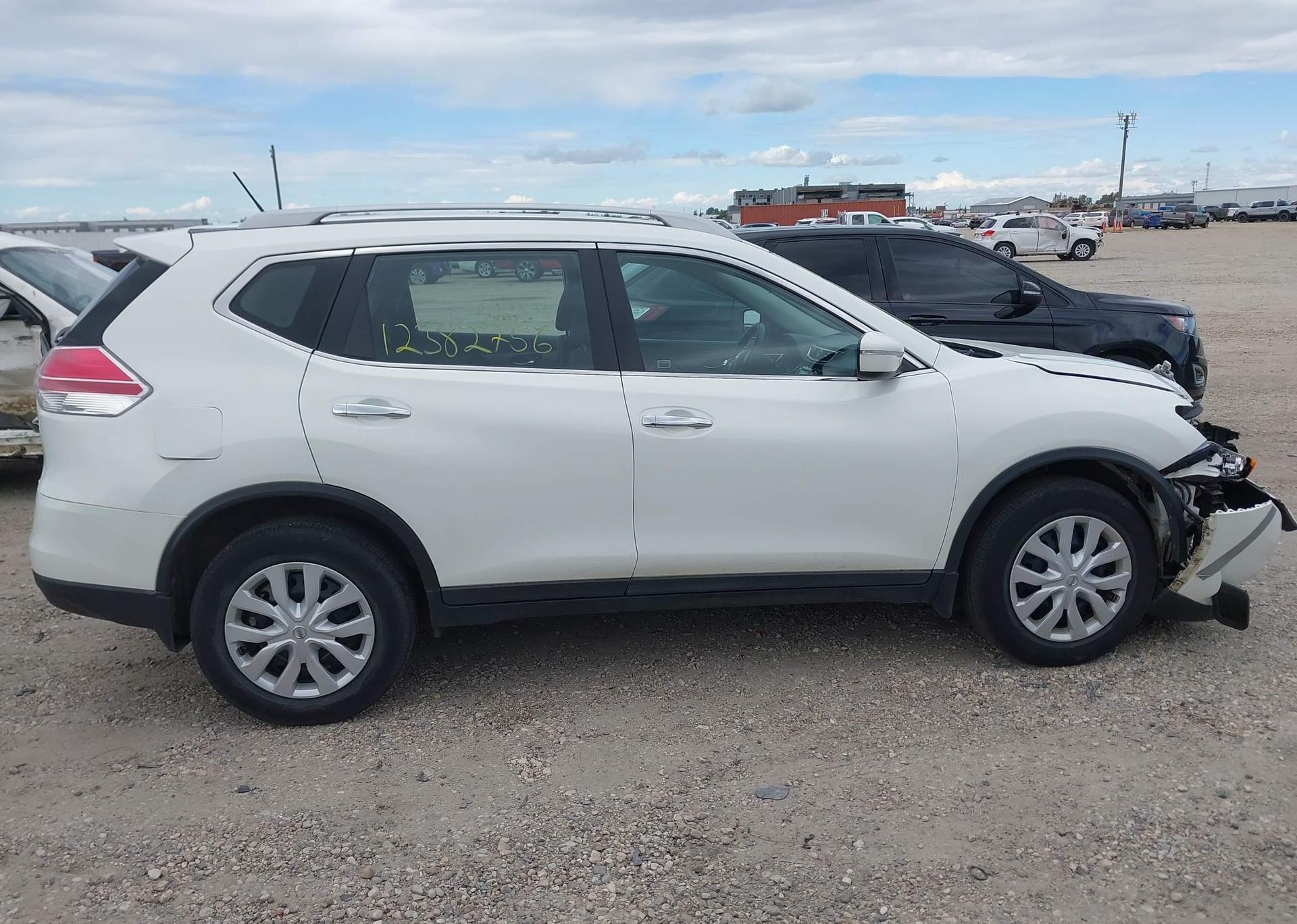 2014 NISSAN ROGUE S