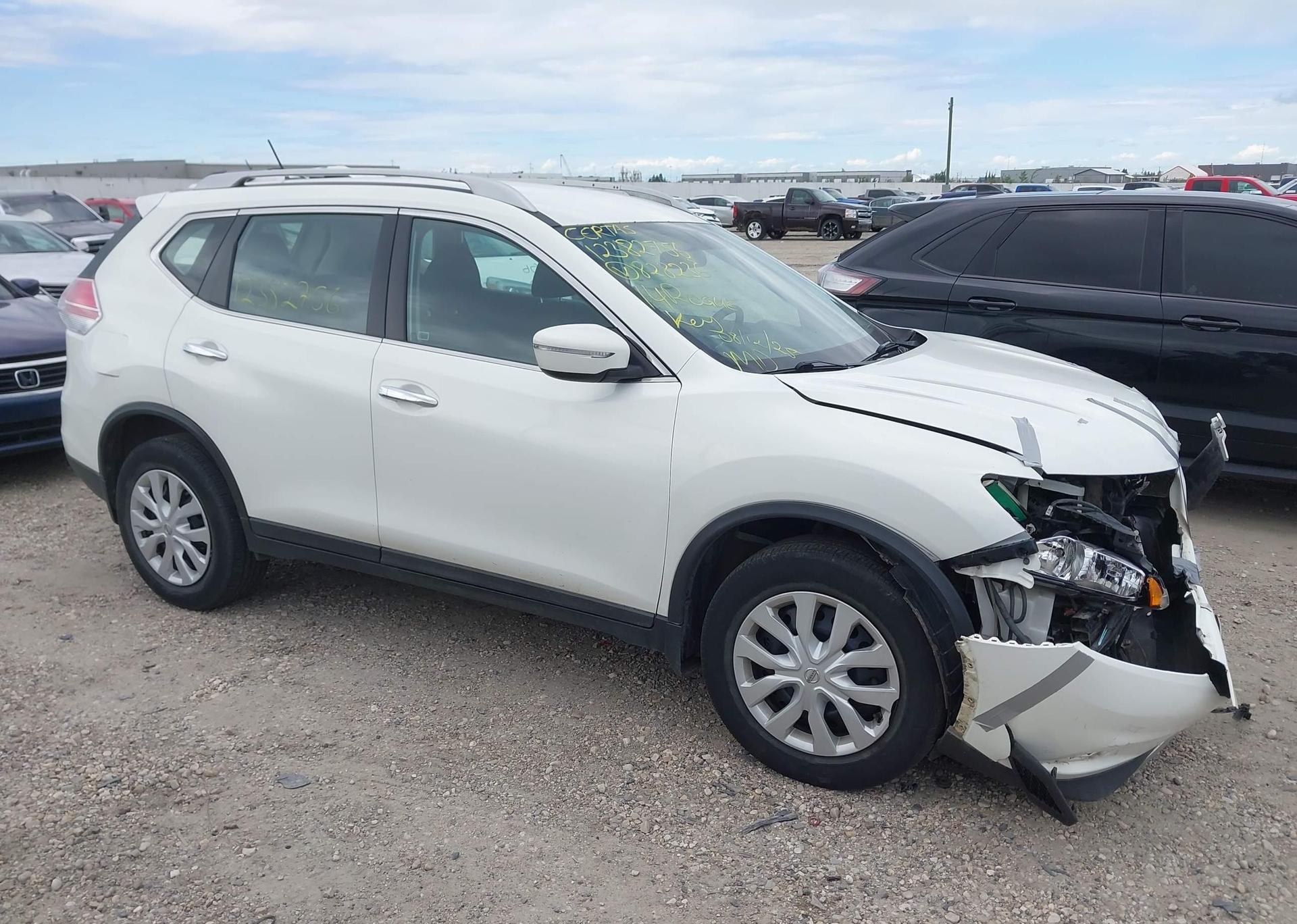 2014 NISSAN ROGUE S