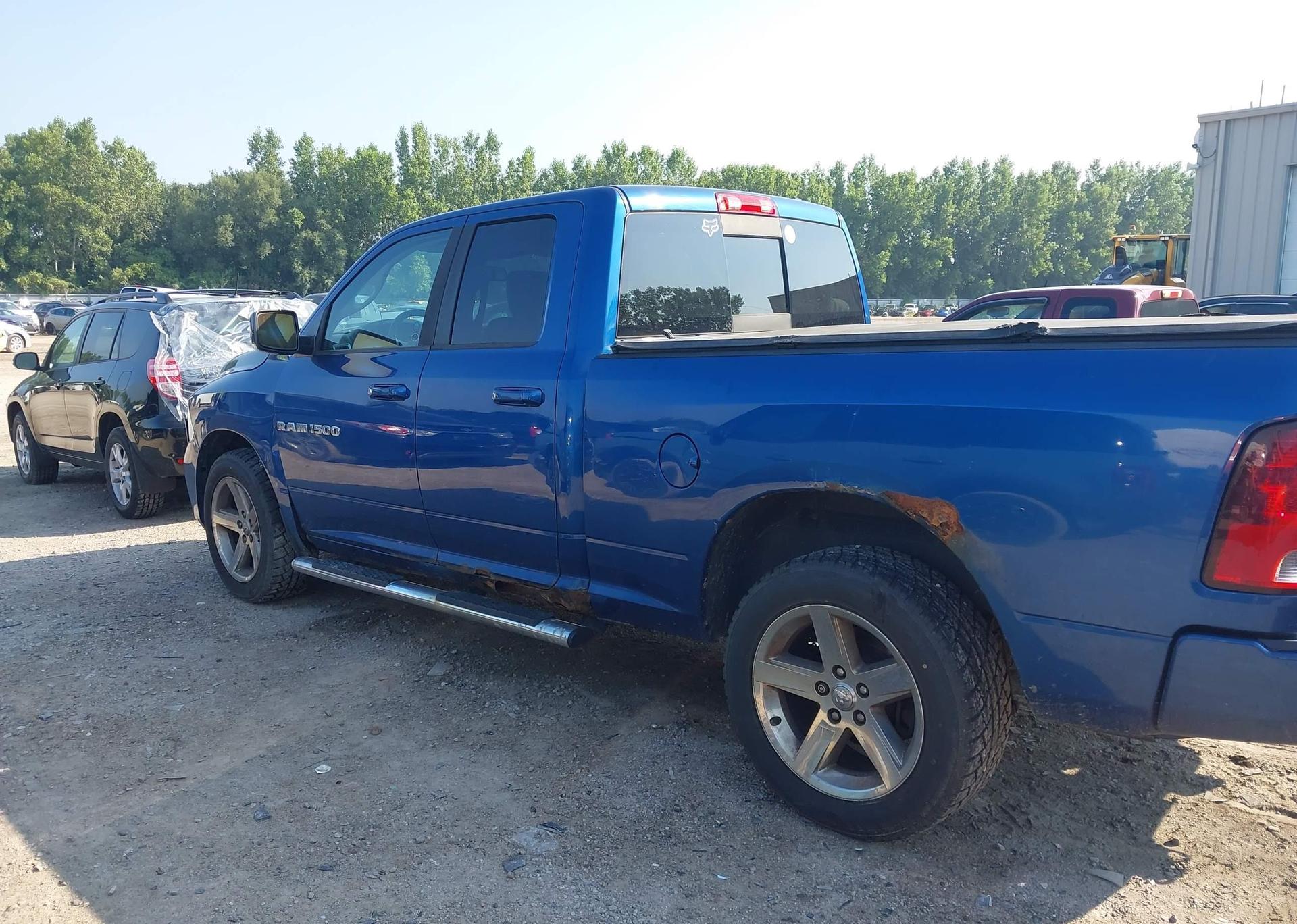 2011 DODGE RAM 1500