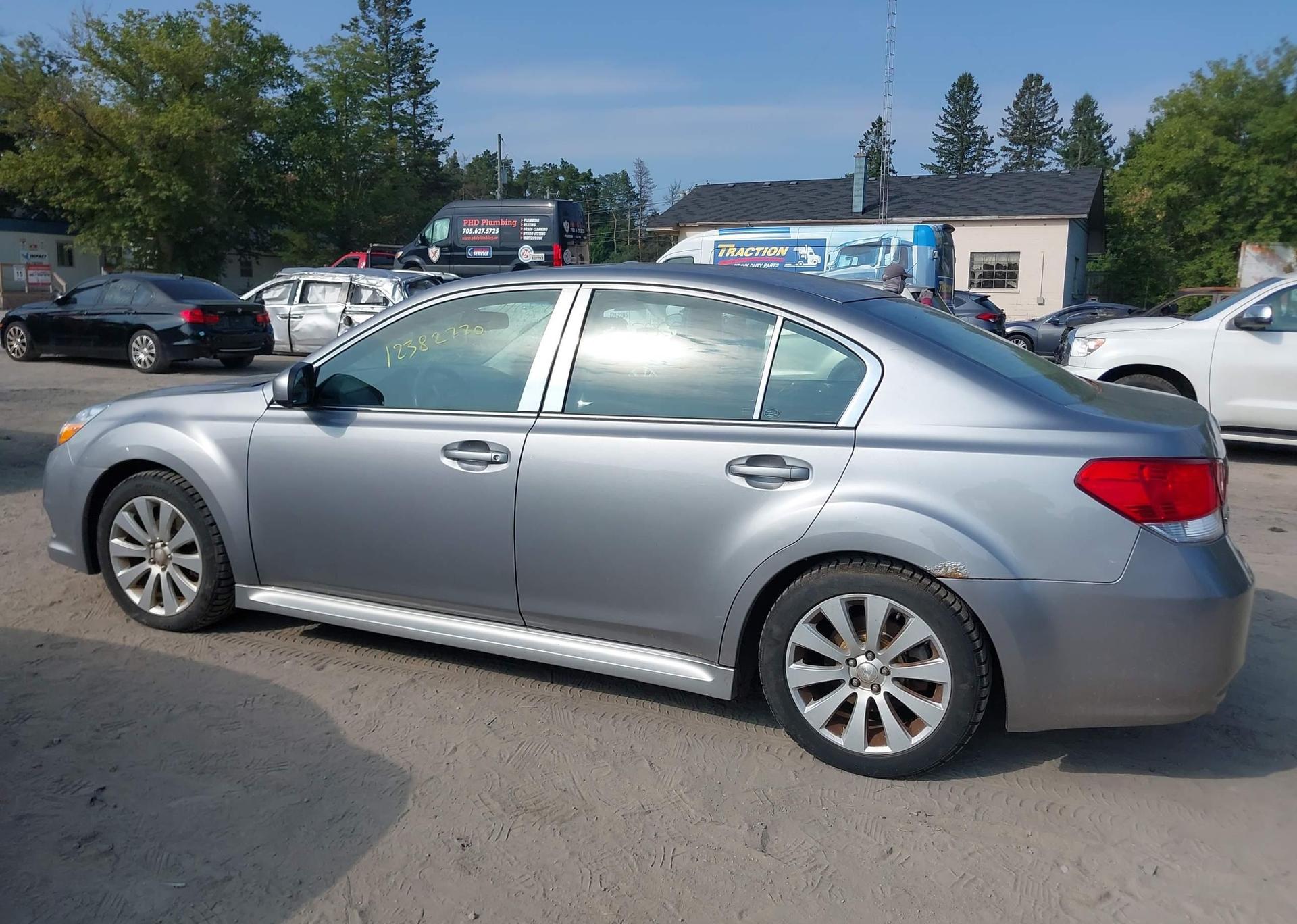 2011 SUBARU LEGACY 3.6R LIMITED