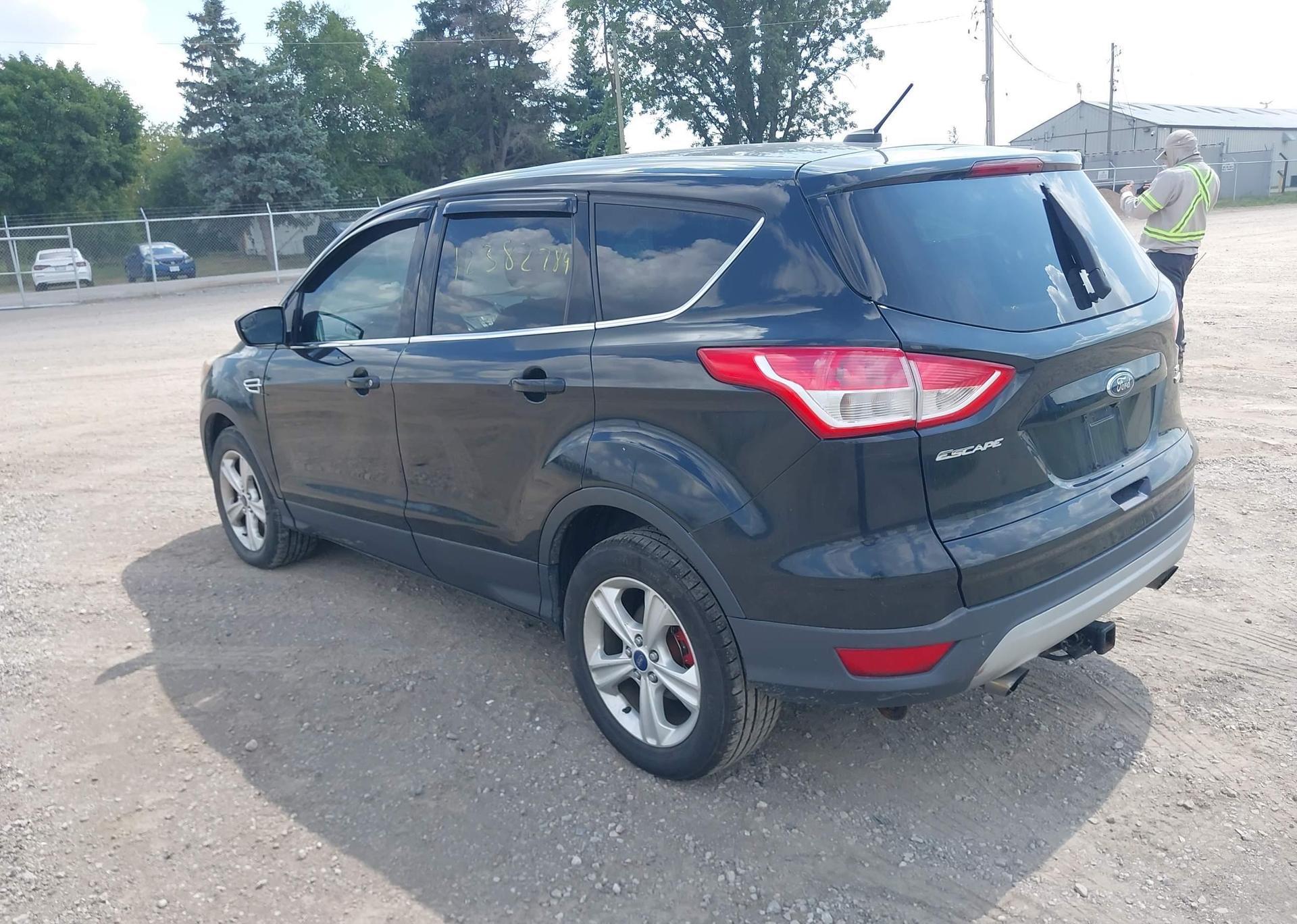 2014 FORD ESCAPE SE