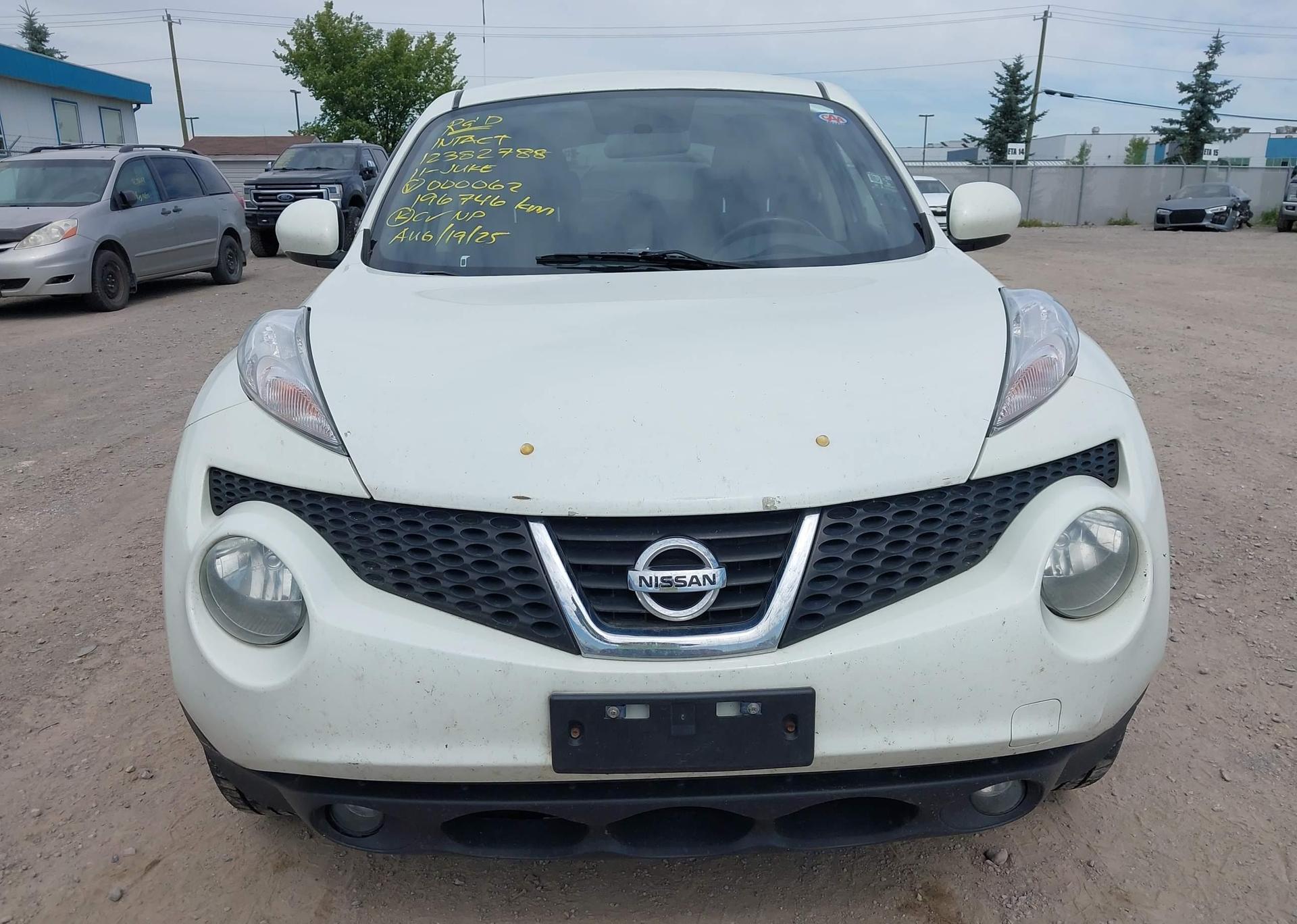 2011 NISSAN JUKE SV