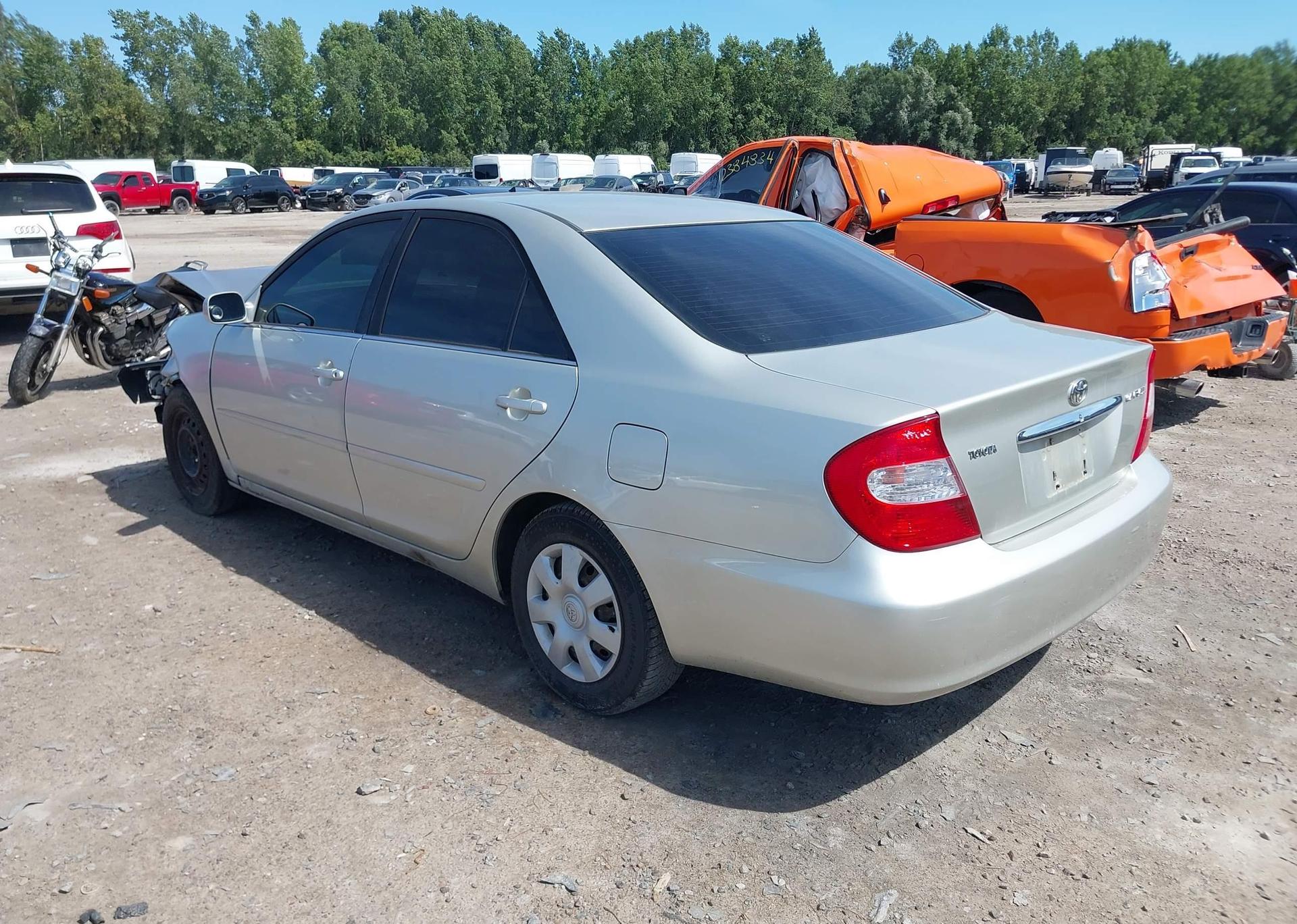 2002 TOYOTA CAMRY
