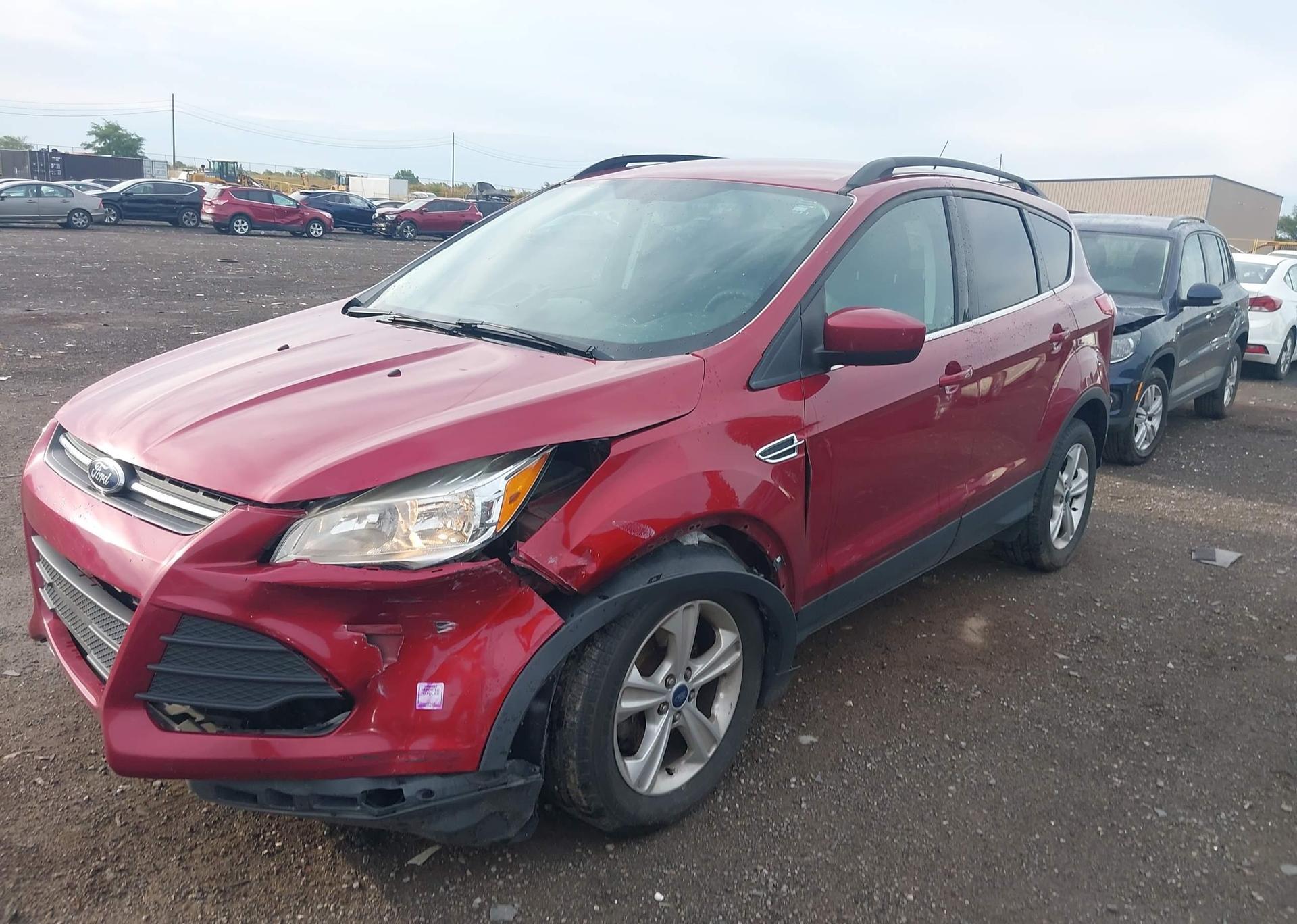 2015 FORD ESCAPE SE
