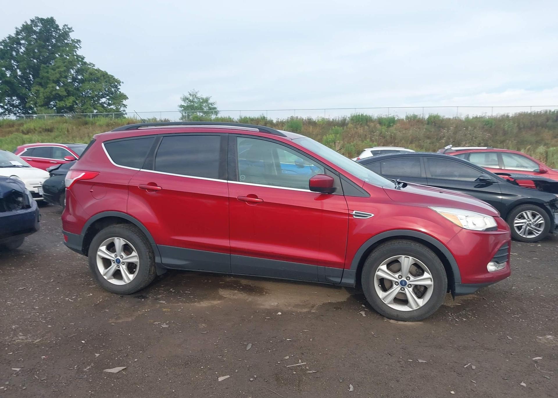 2015 FORD ESCAPE SE