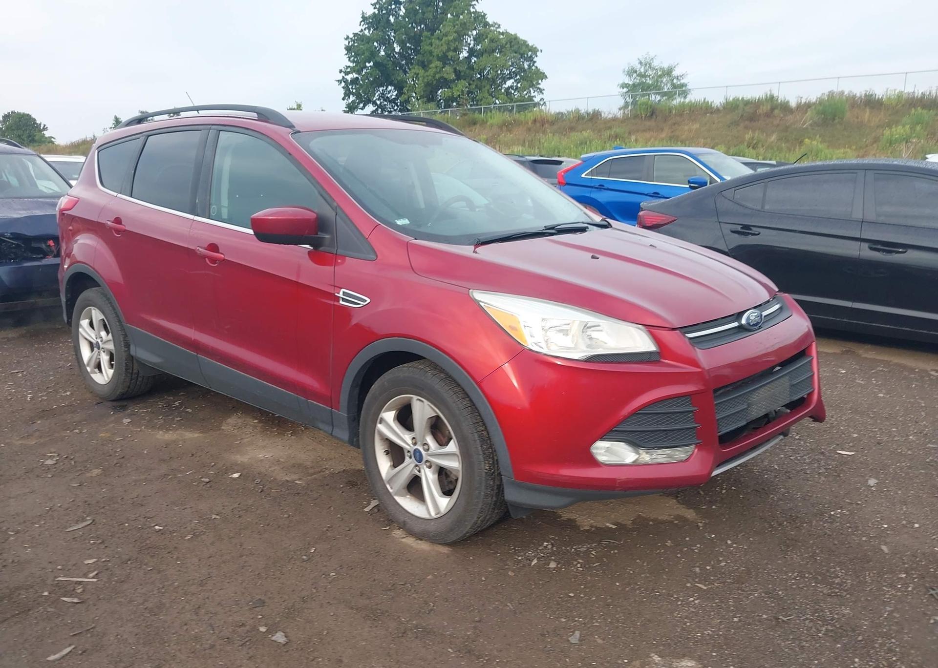 2015 FORD ESCAPE SE