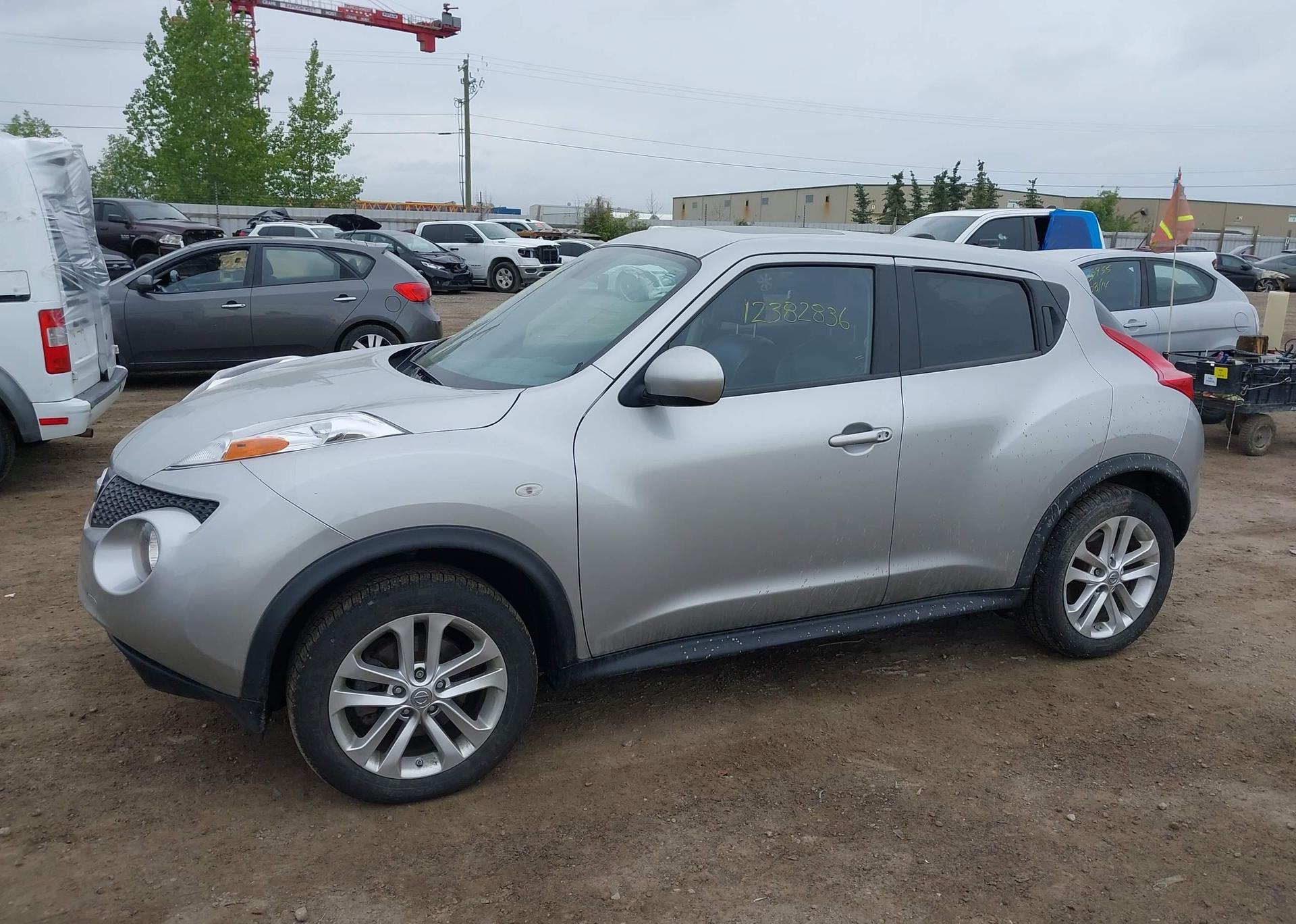 2012 NISSAN JUKE S