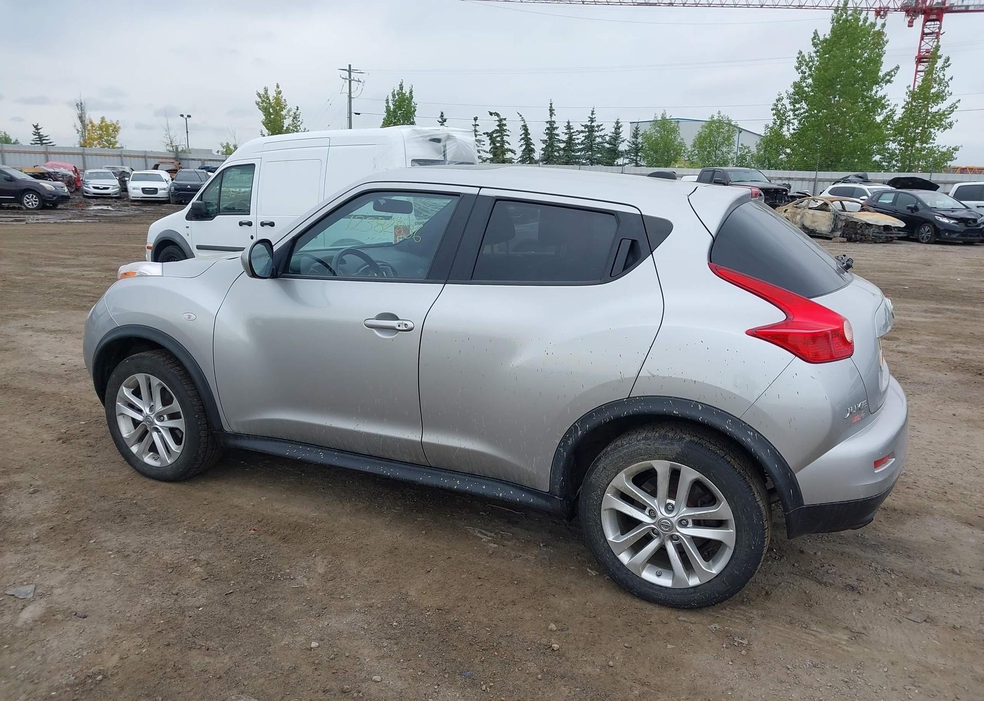 2012 NISSAN JUKE S