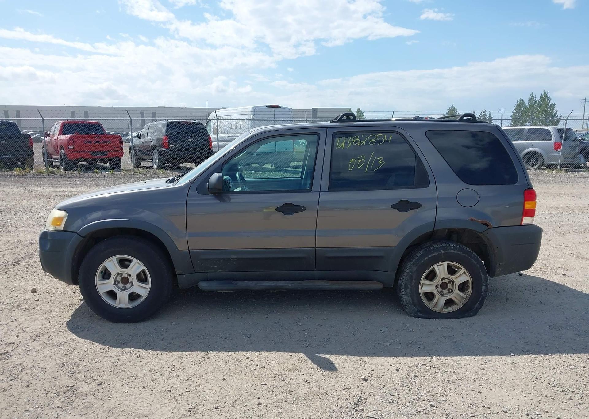 2005 FORD ESCAPE XLT