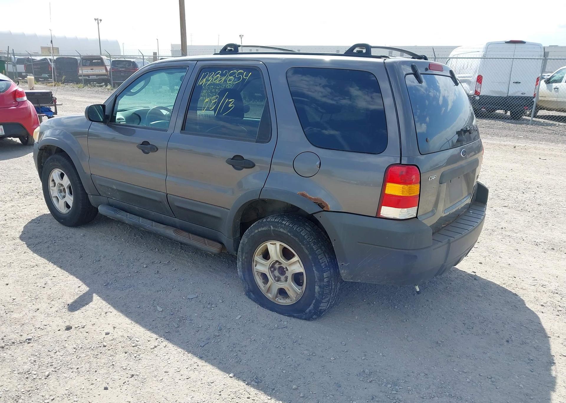 2005 FORD ESCAPE XLT