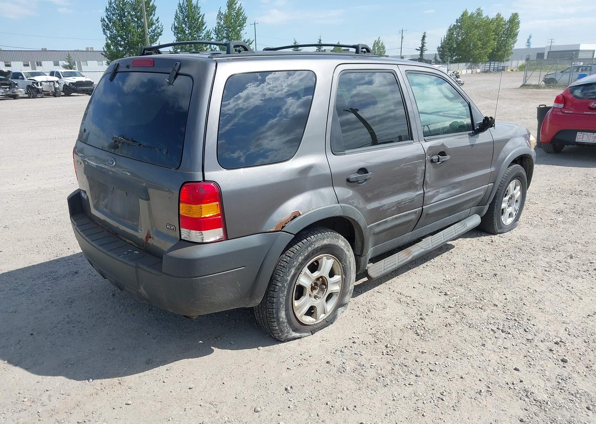 2005 FORD ESCAPE XLT