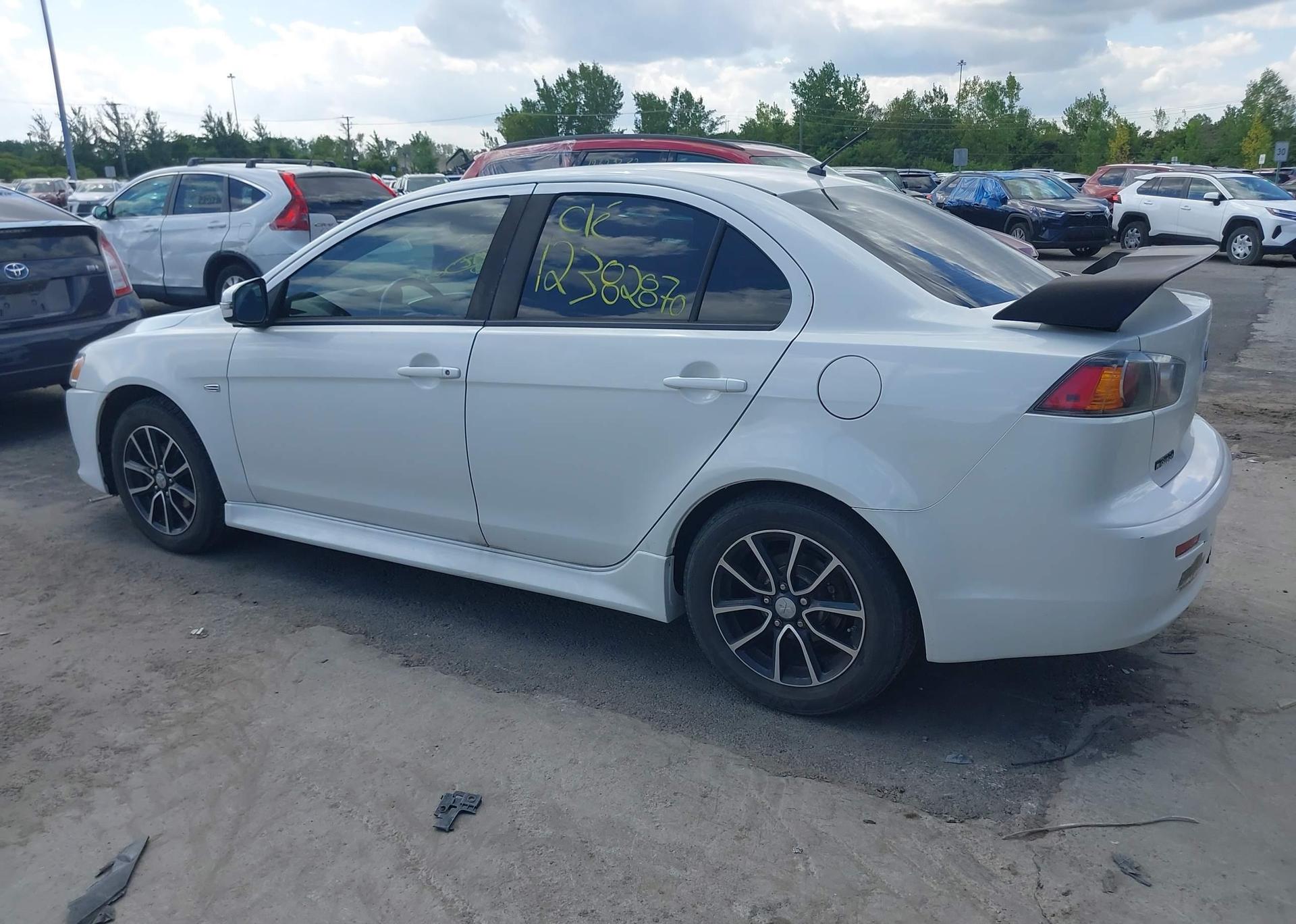 2016 MITSUBISHI LANCER ES