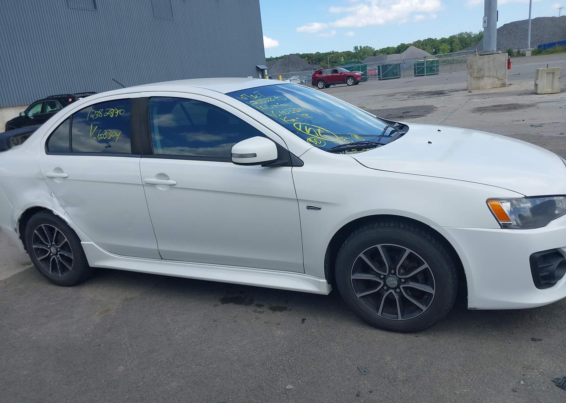 2016 MITSUBISHI LANCER ES
