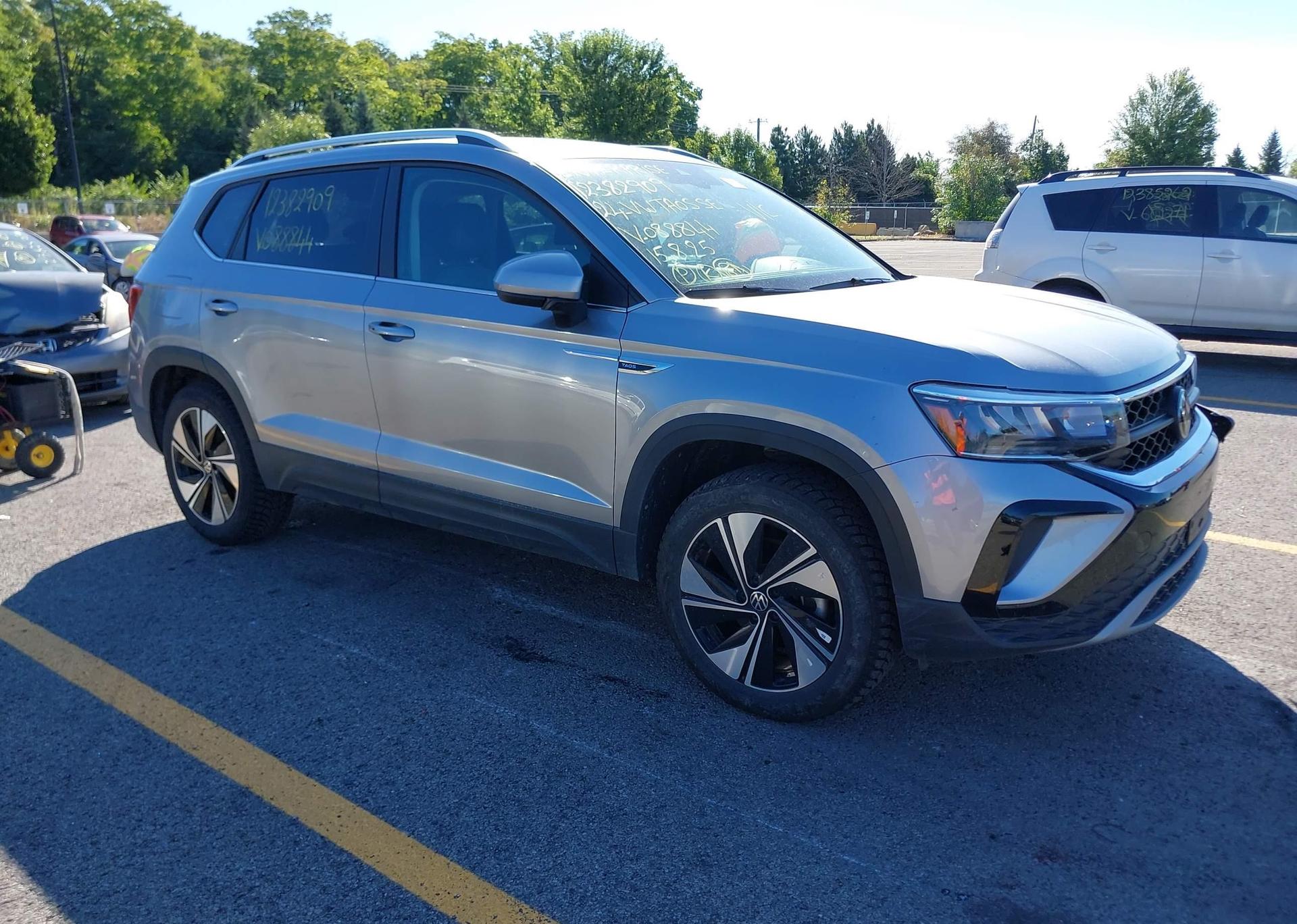 2024 VOLKSWAGEN TAOS SE