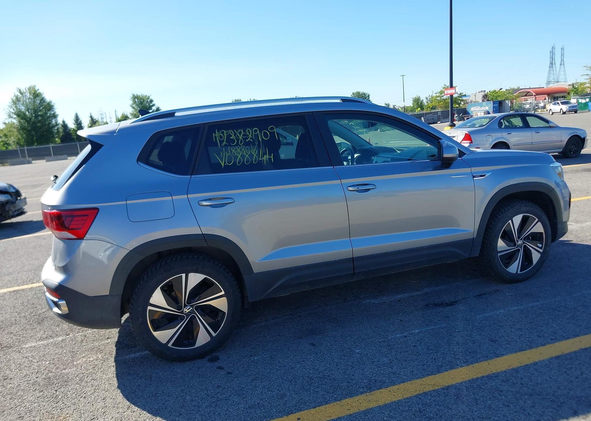 2024 VOLKSWAGEN TAOS SE
