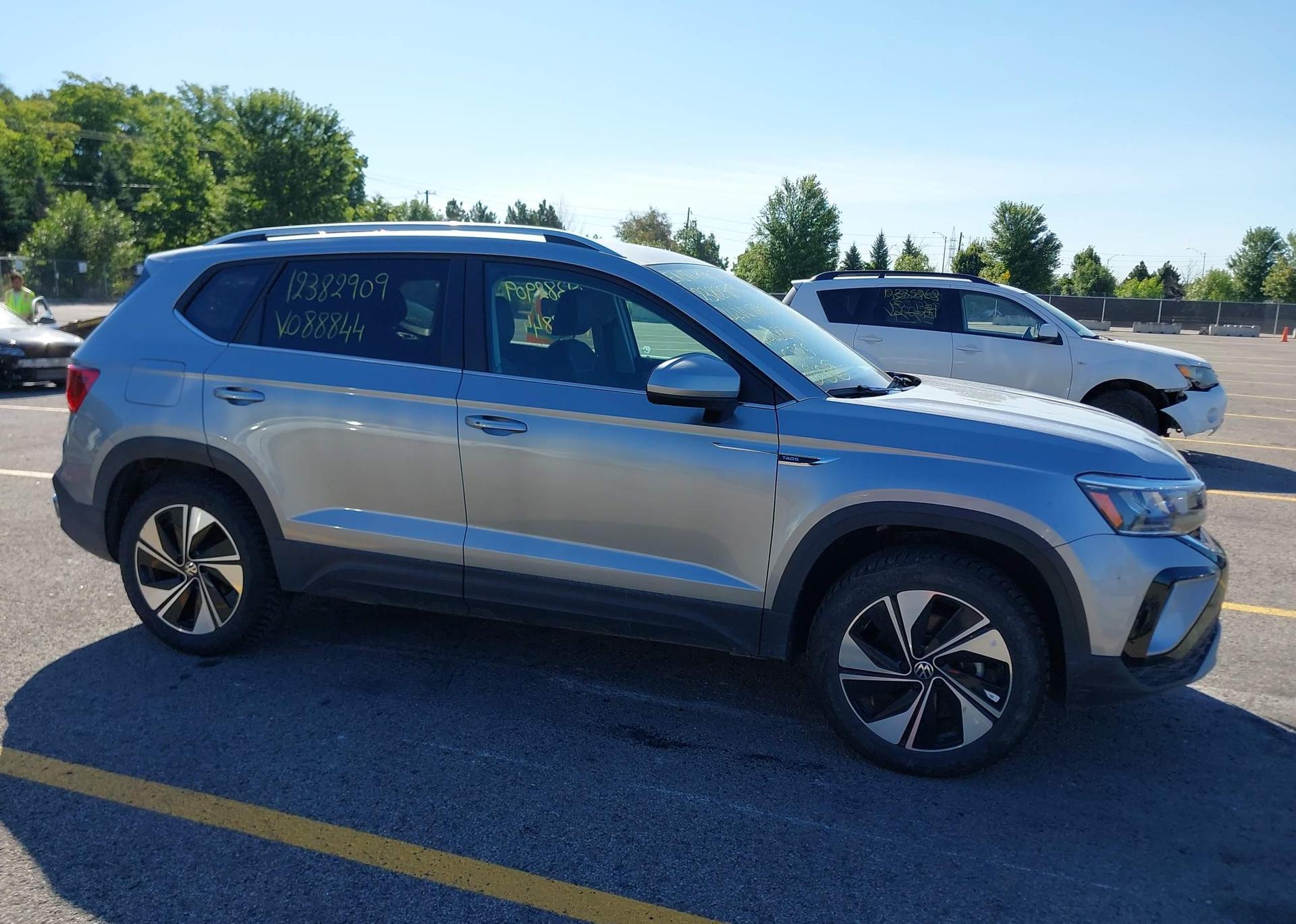2024 VOLKSWAGEN TAOS SE