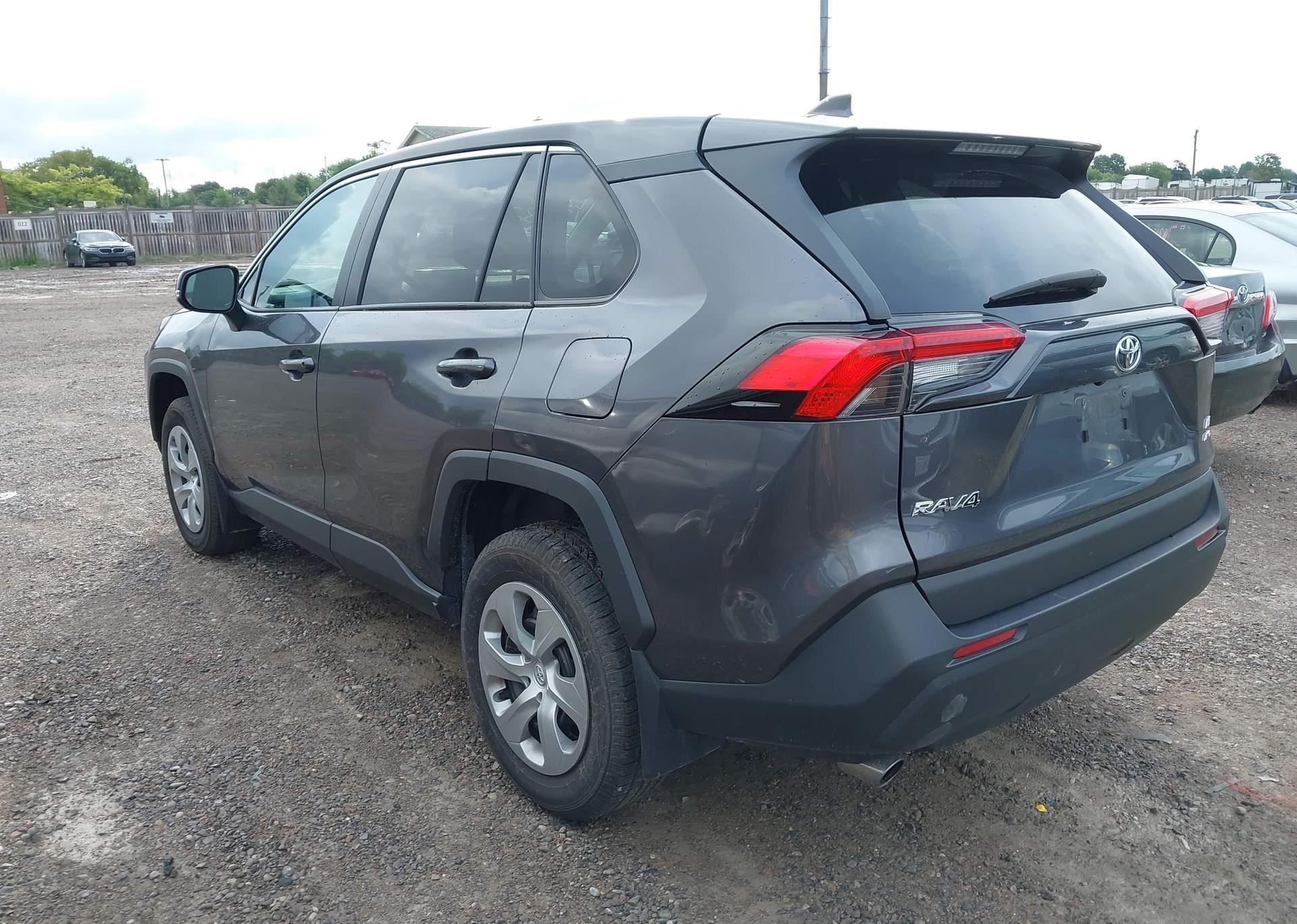 2022 TOYOTA RAV4 LE