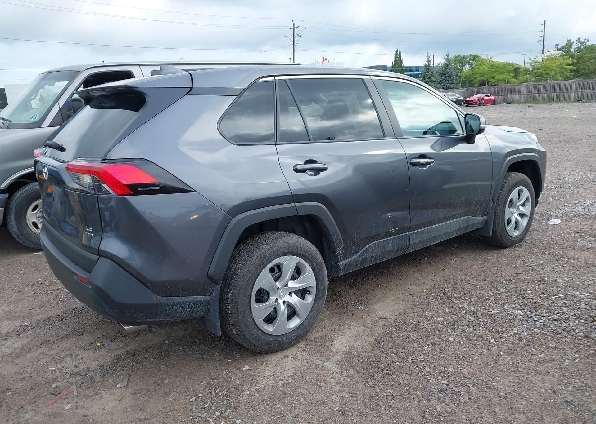 2022 TOYOTA RAV4 LE