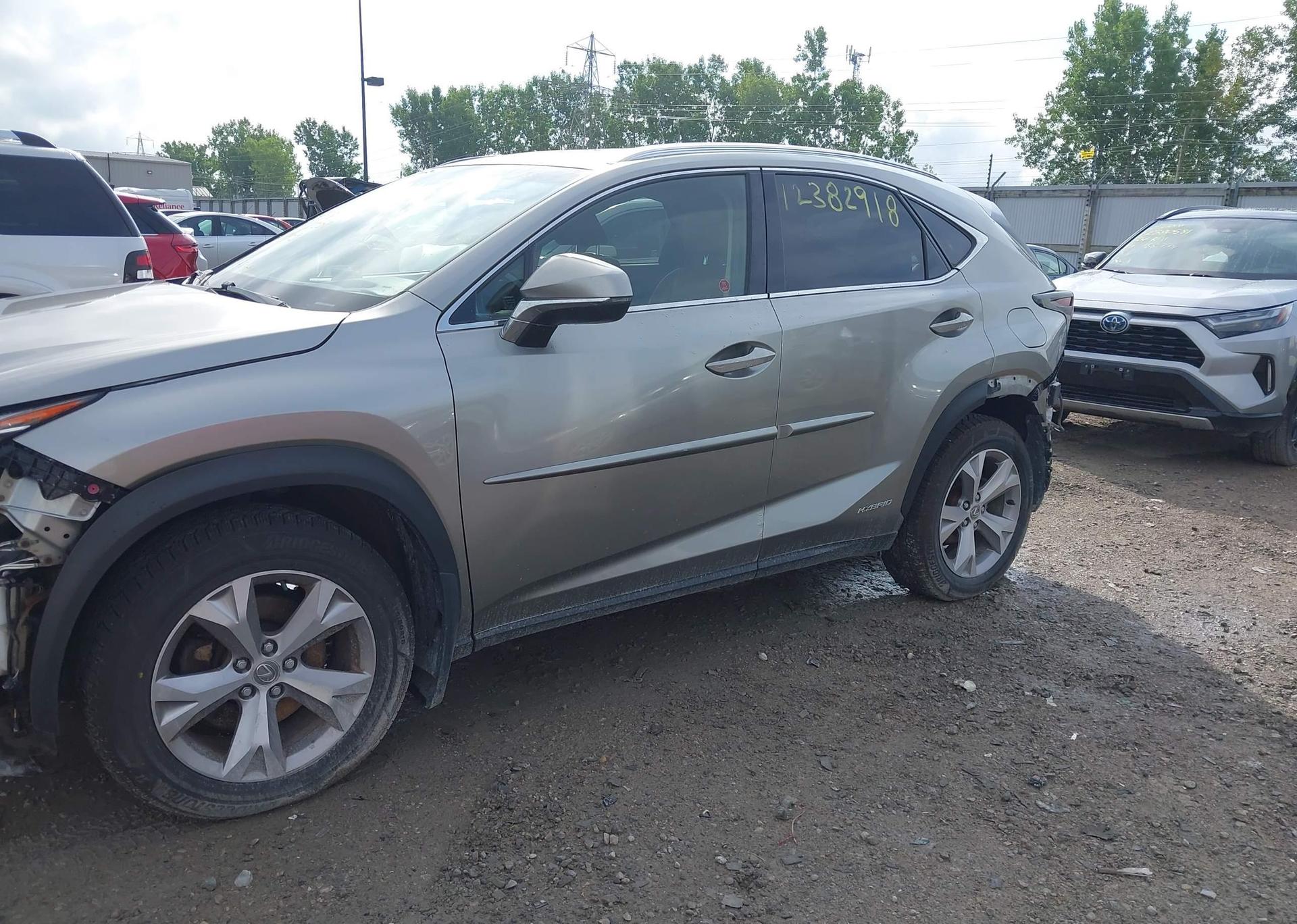 2015 LEXUS NX 300H