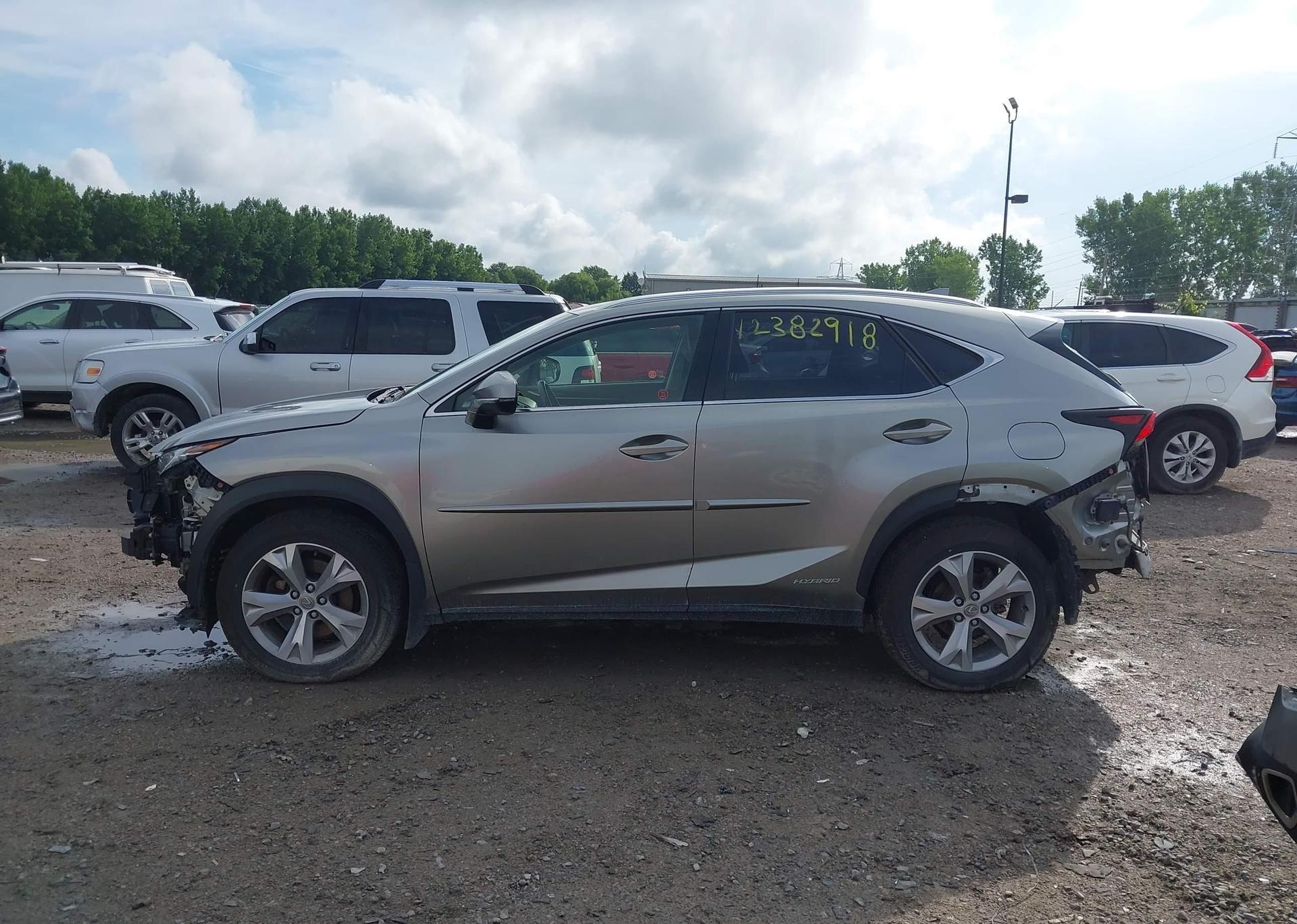 2015 LEXUS NX 300H