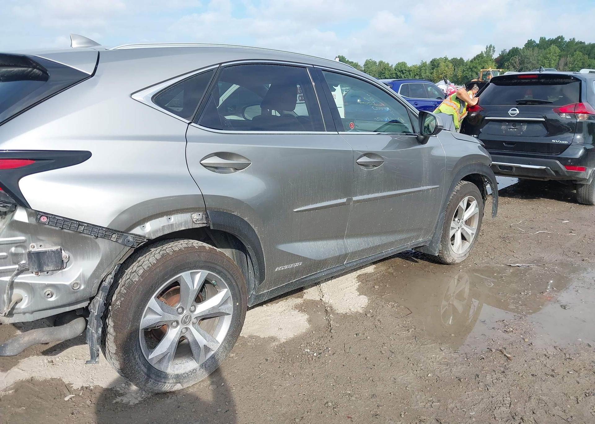 2015 LEXUS NX 300H