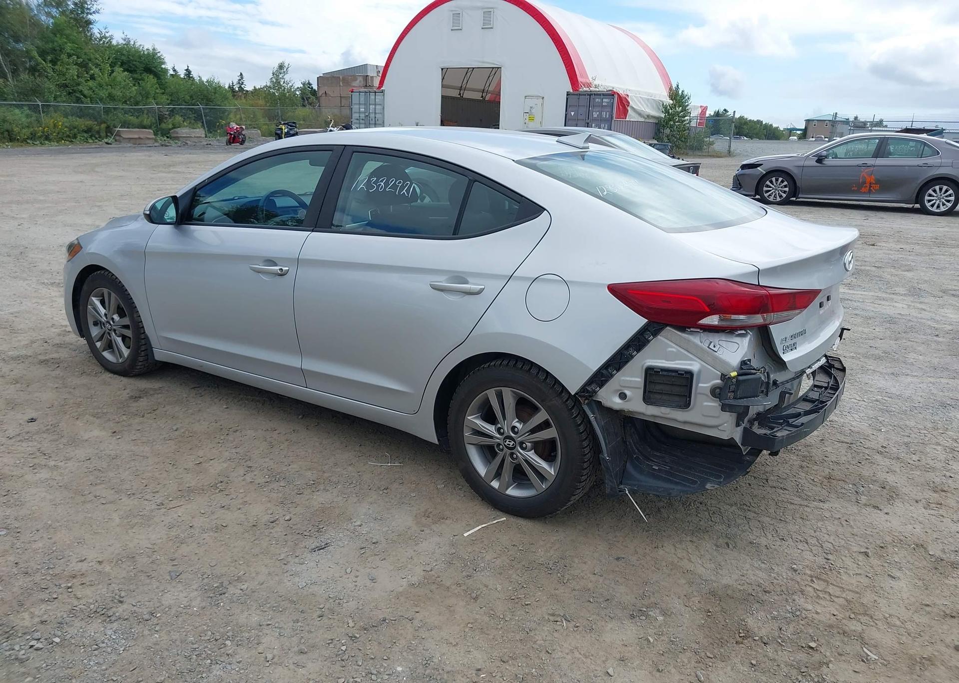 2017 HYUNDAI ELANTRA GL