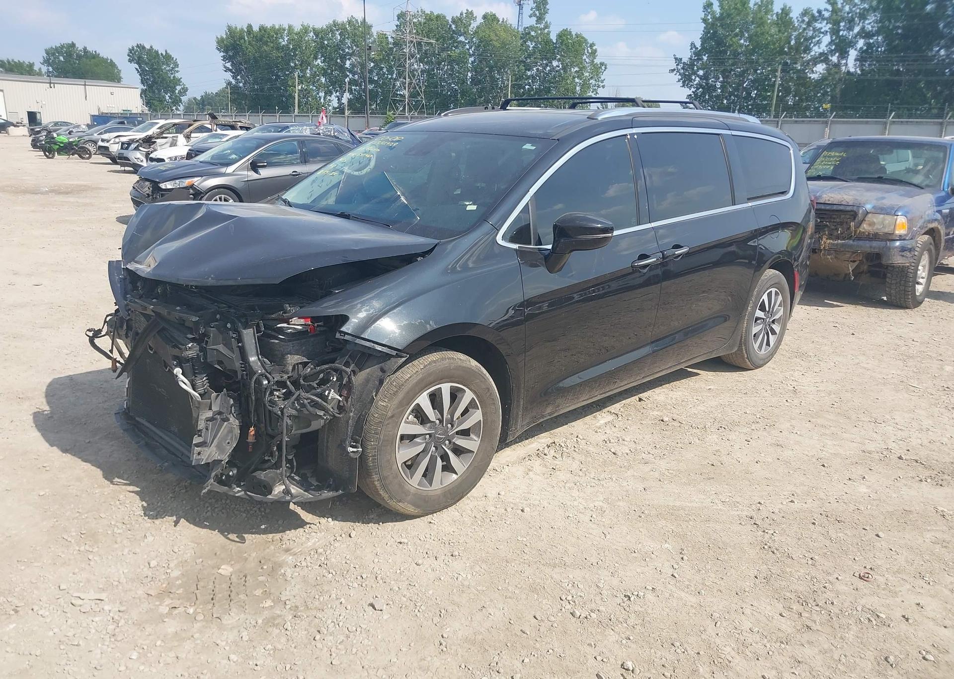 2021 CHRYSLER PACIFICA TOURING L PLUS