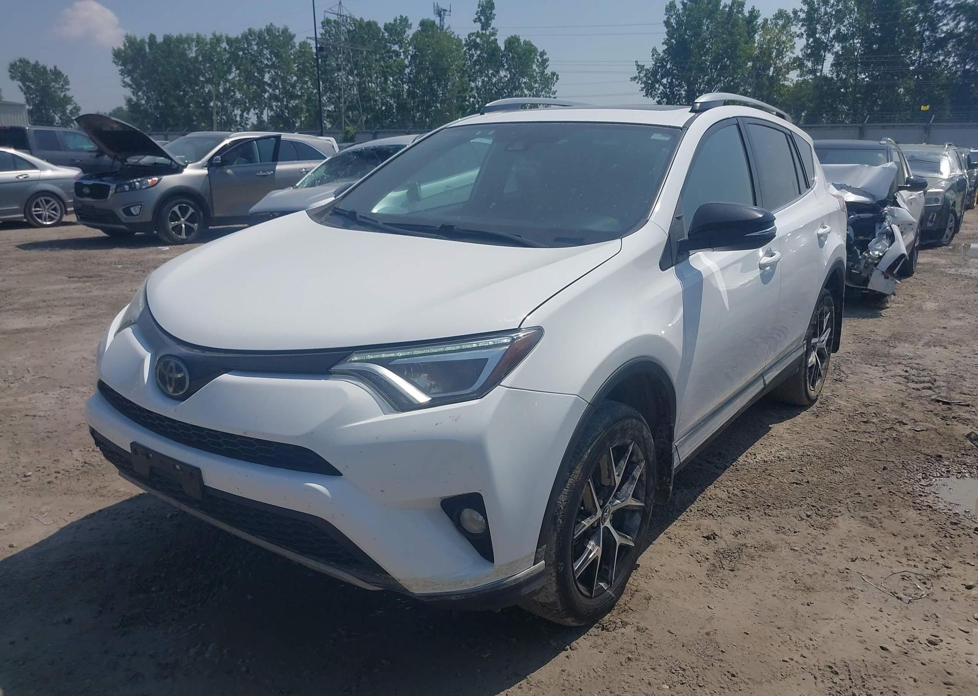 2017 TOYOTA RAV4 SE