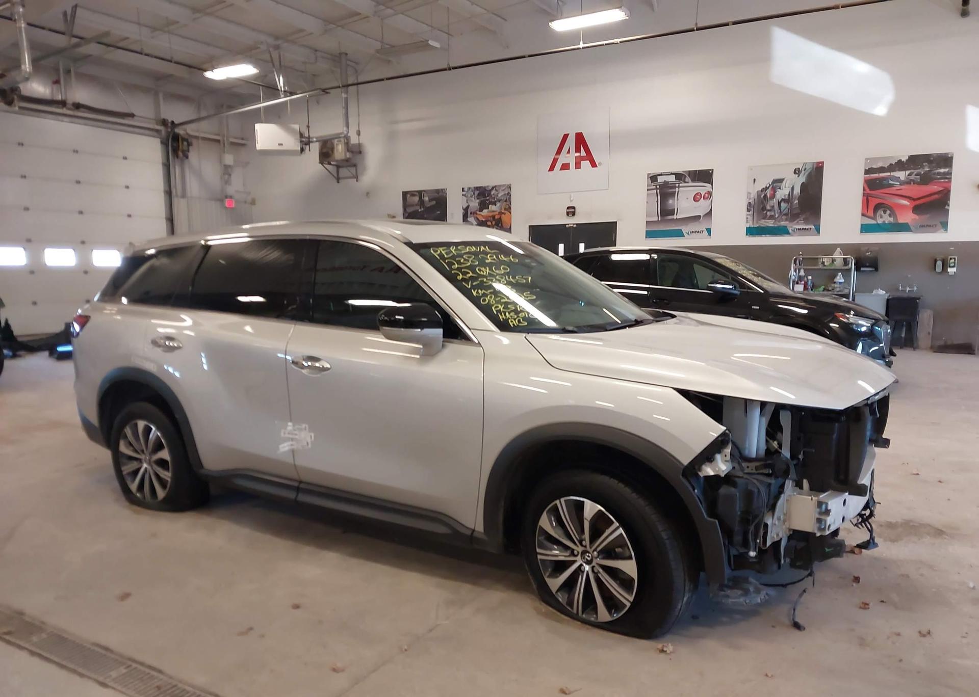 2022 INFINITI QX60 PURE