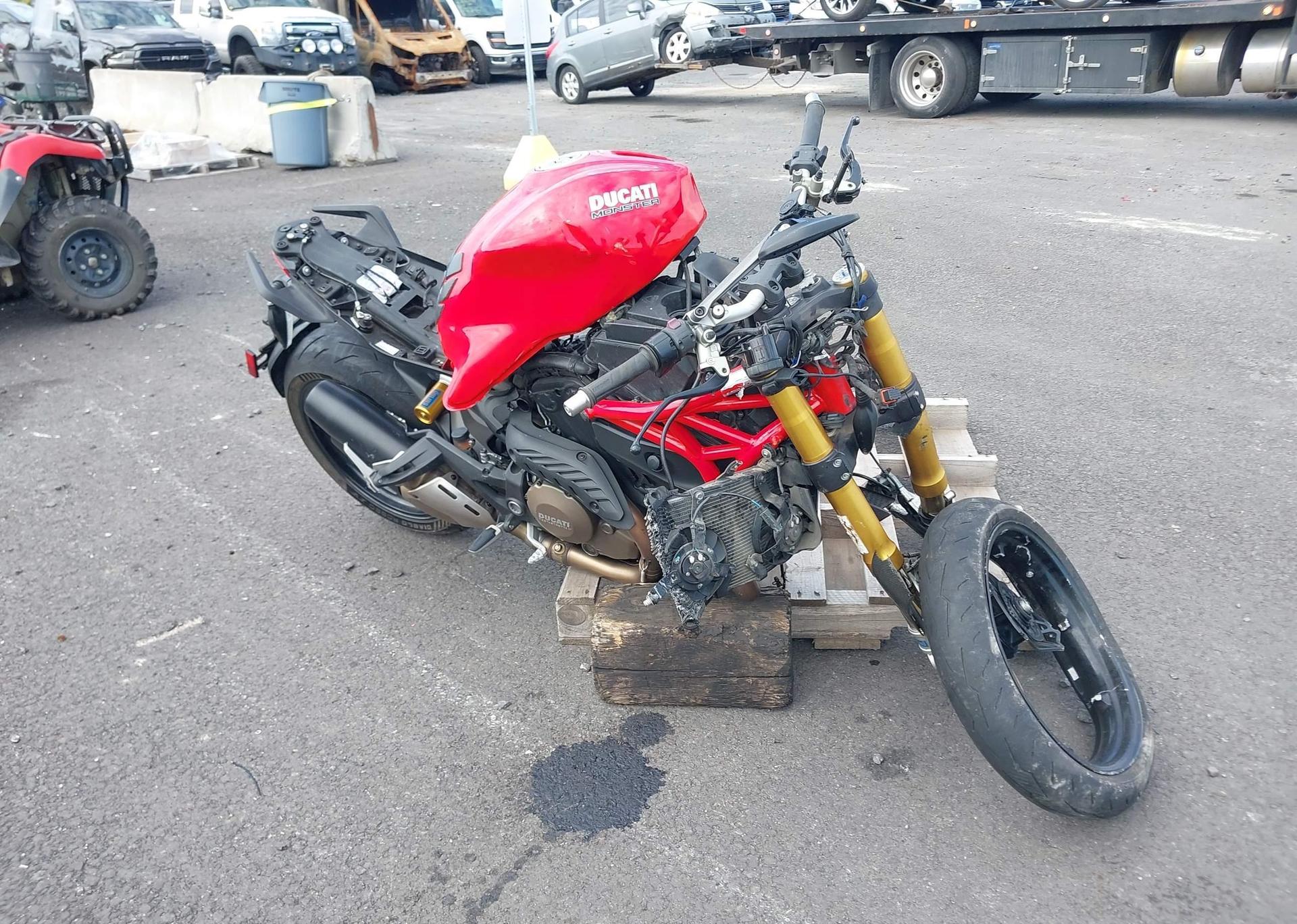 2015 DUCATI MONSTER 1200 S