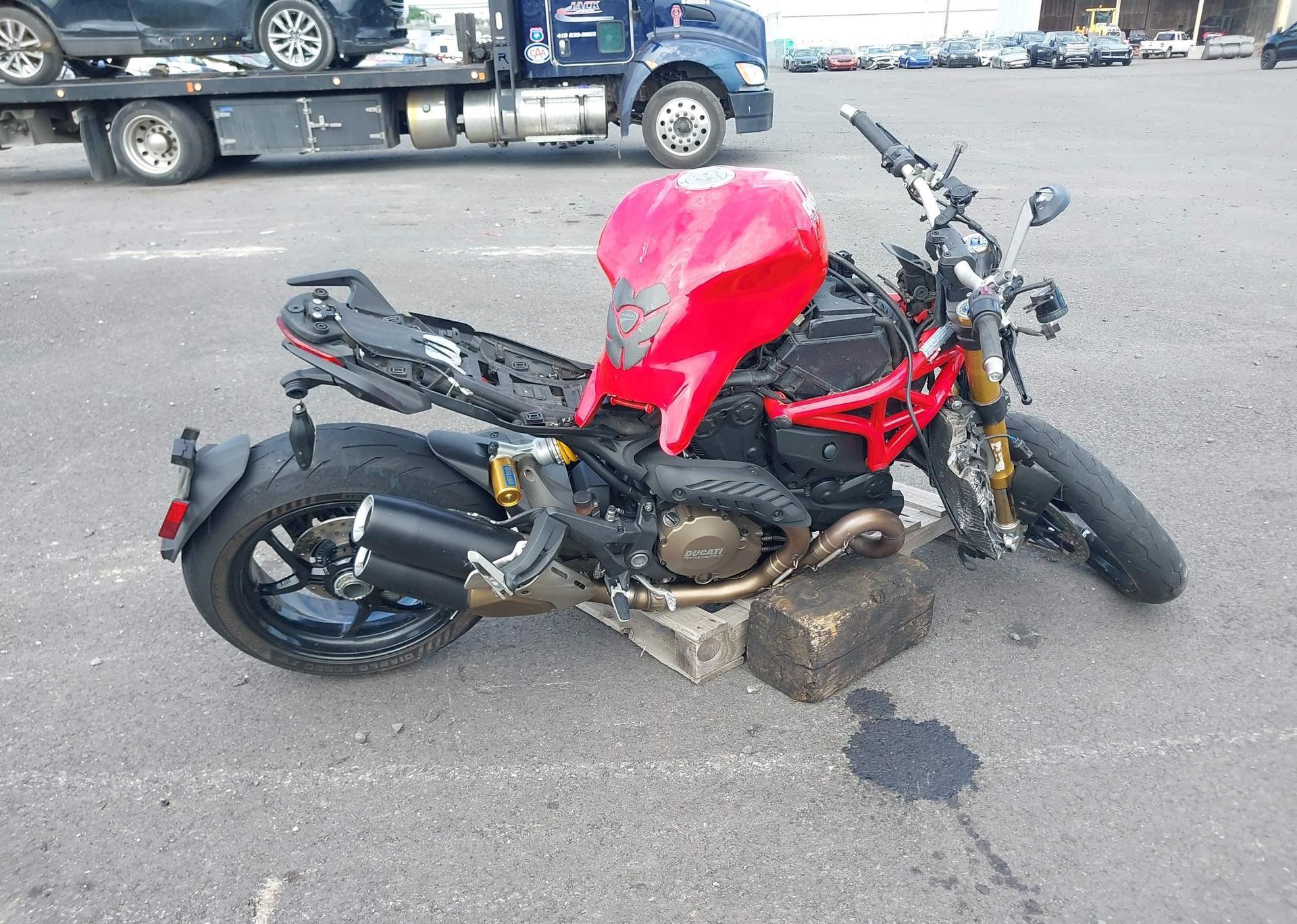 2015 DUCATI MONSTER 1200 S