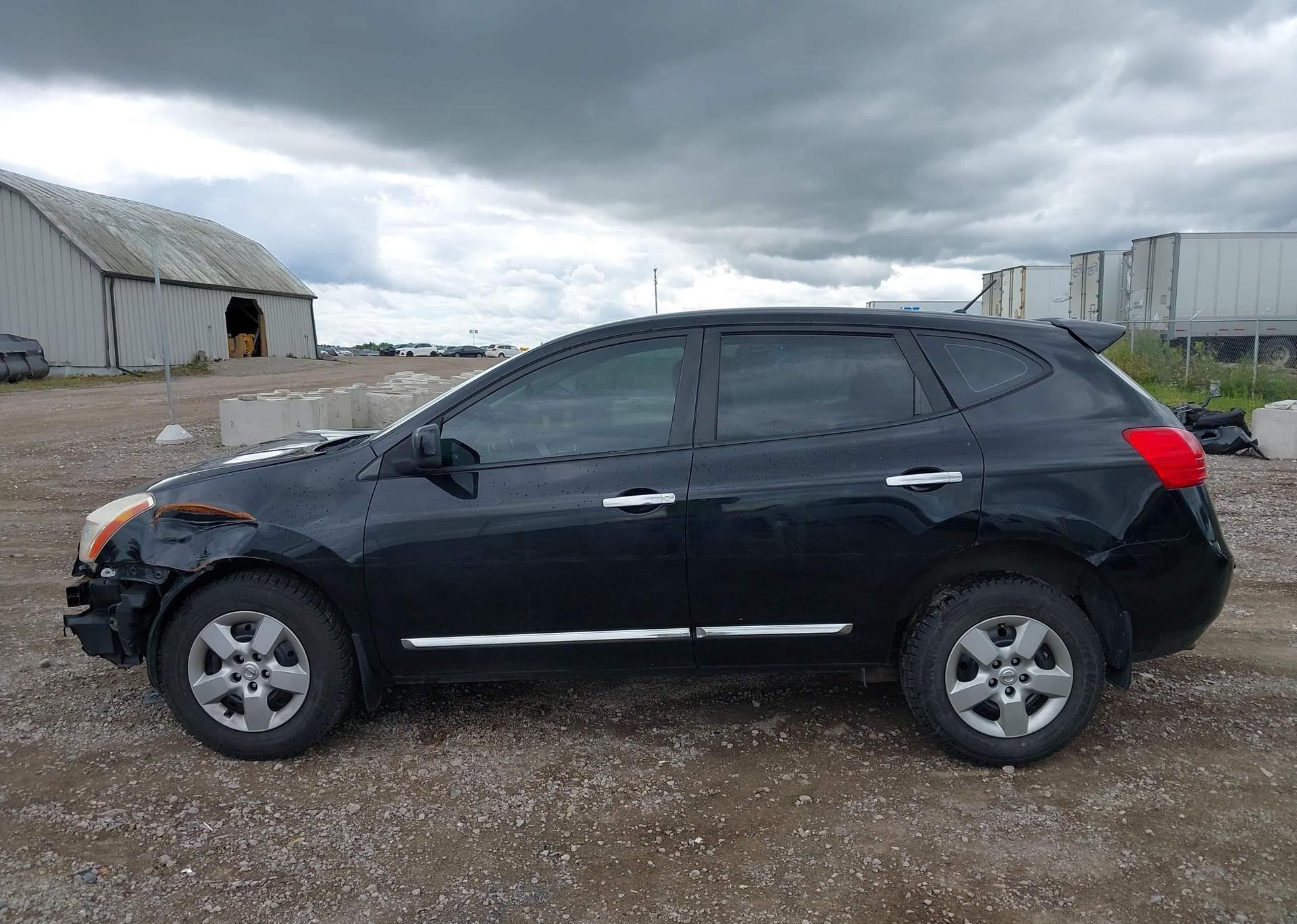 2011 NISSAN ROGUE S