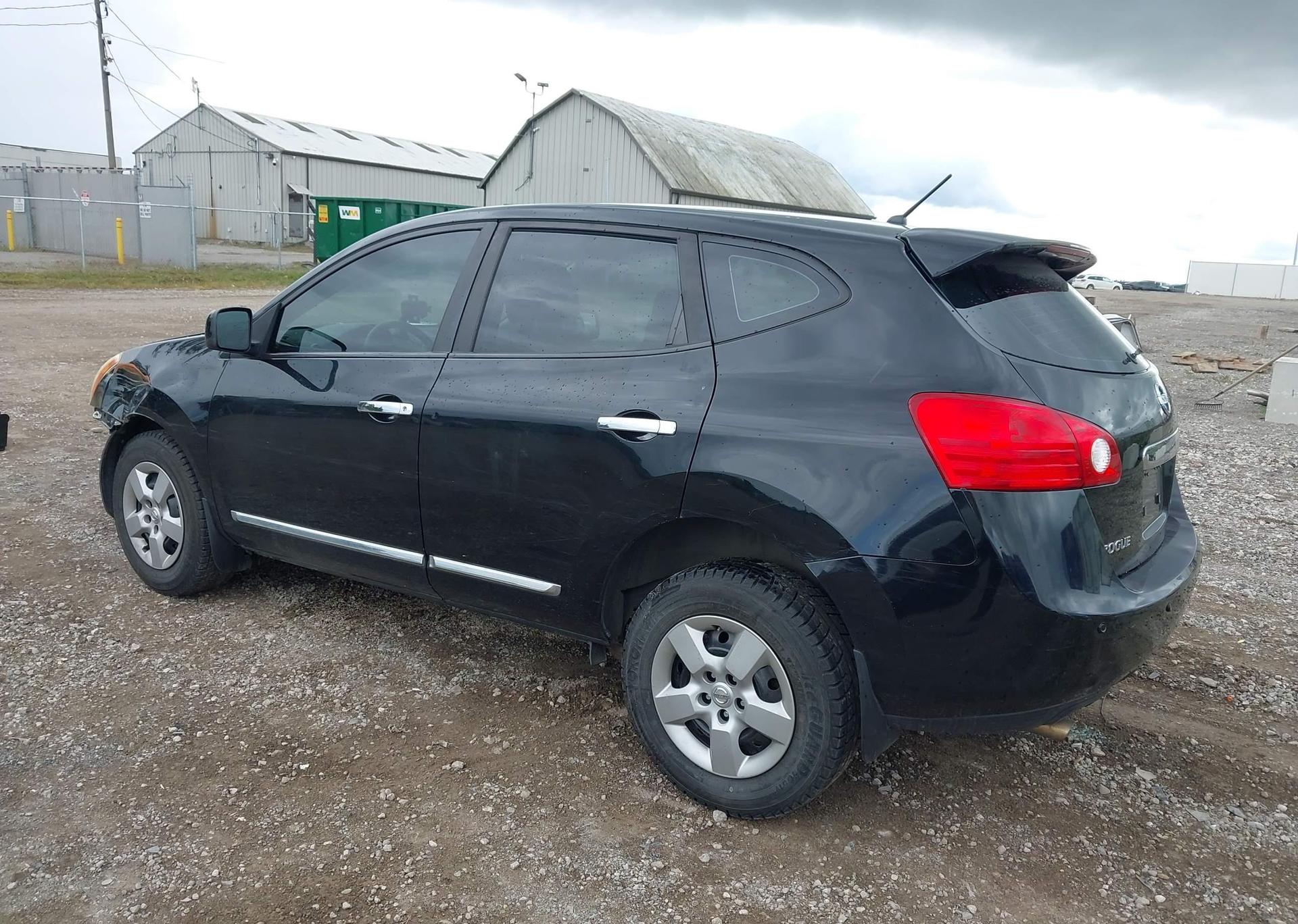 2011 NISSAN ROGUE S