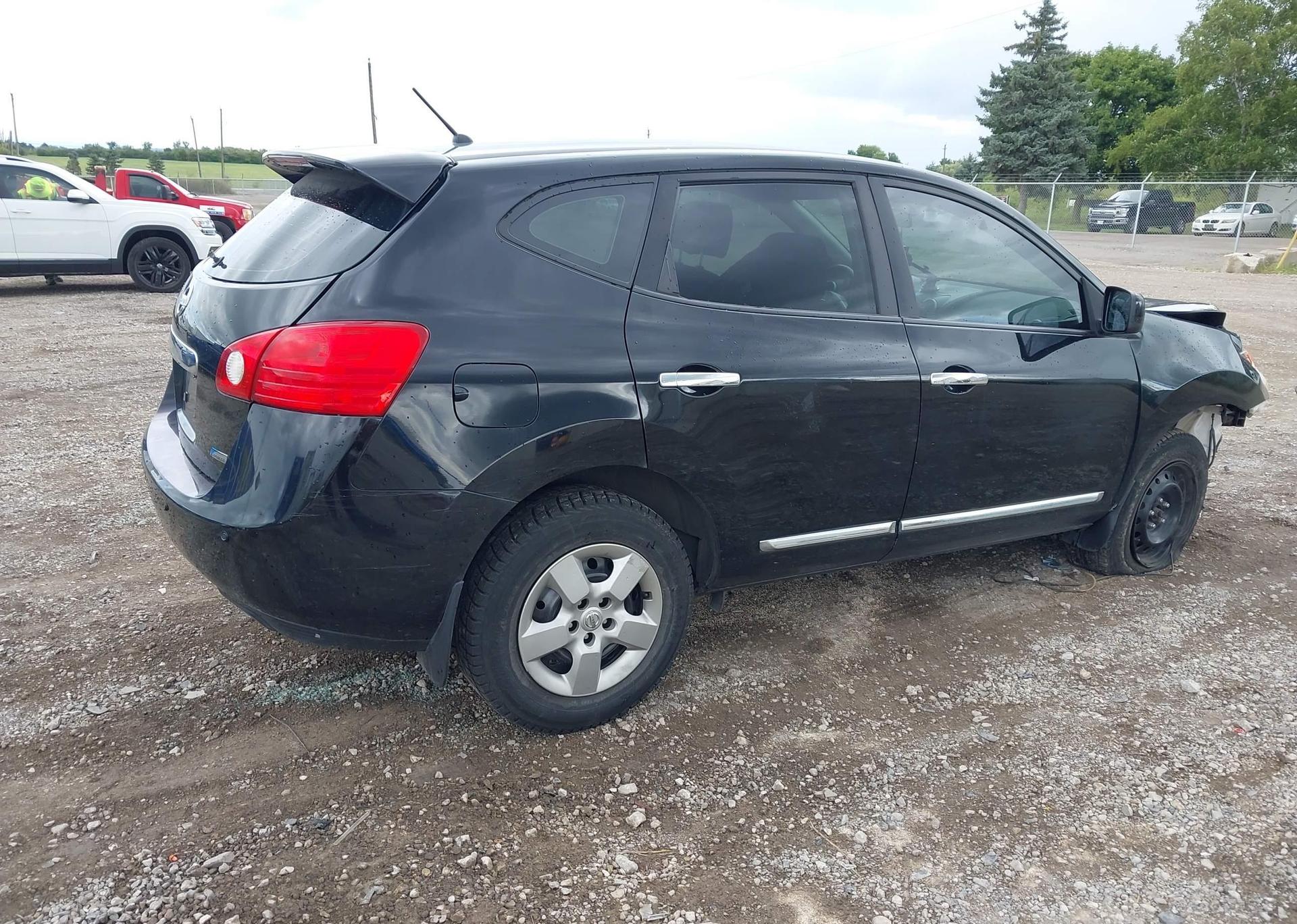 2011 NISSAN ROGUE S