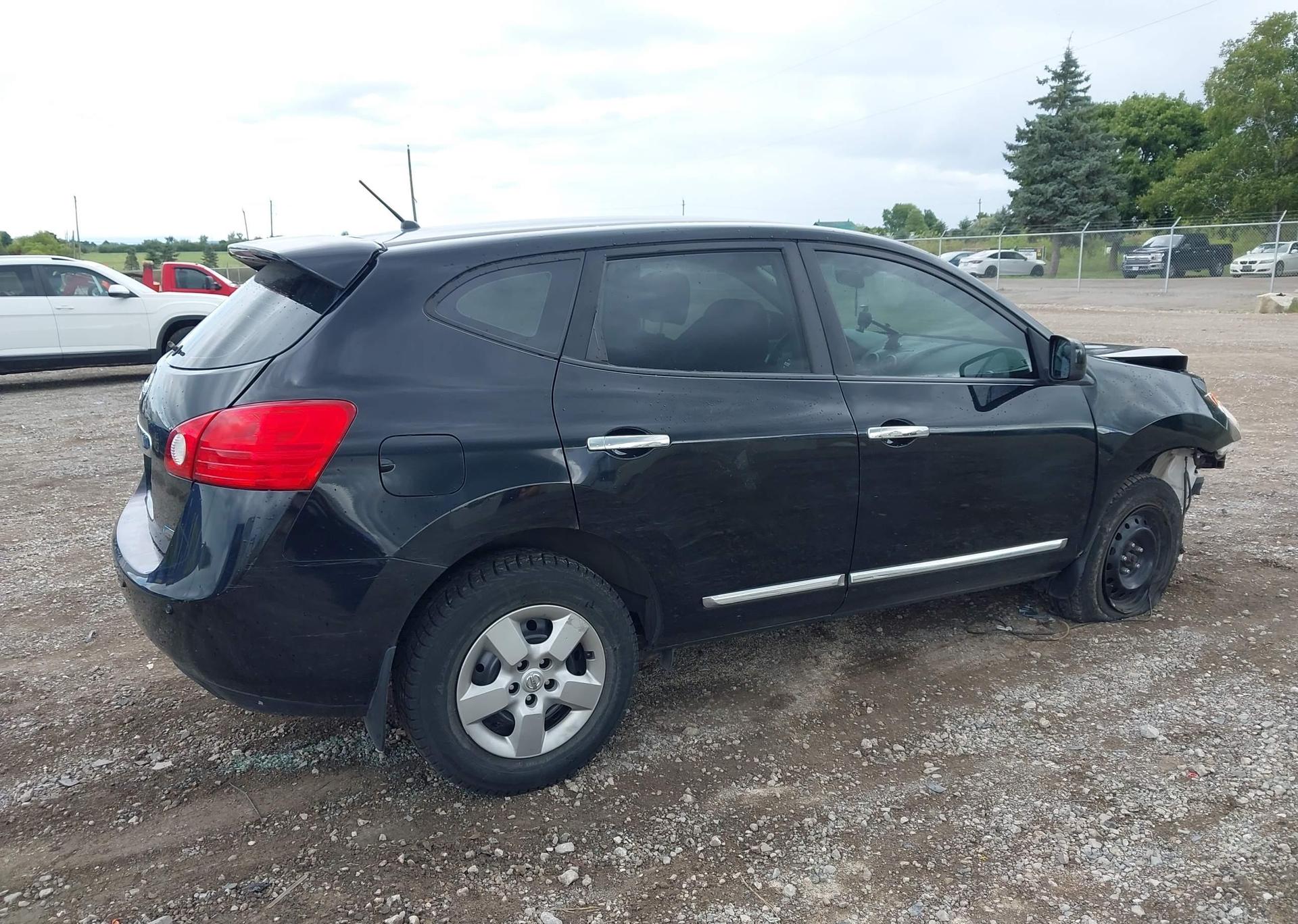 2011 NISSAN ROGUE S