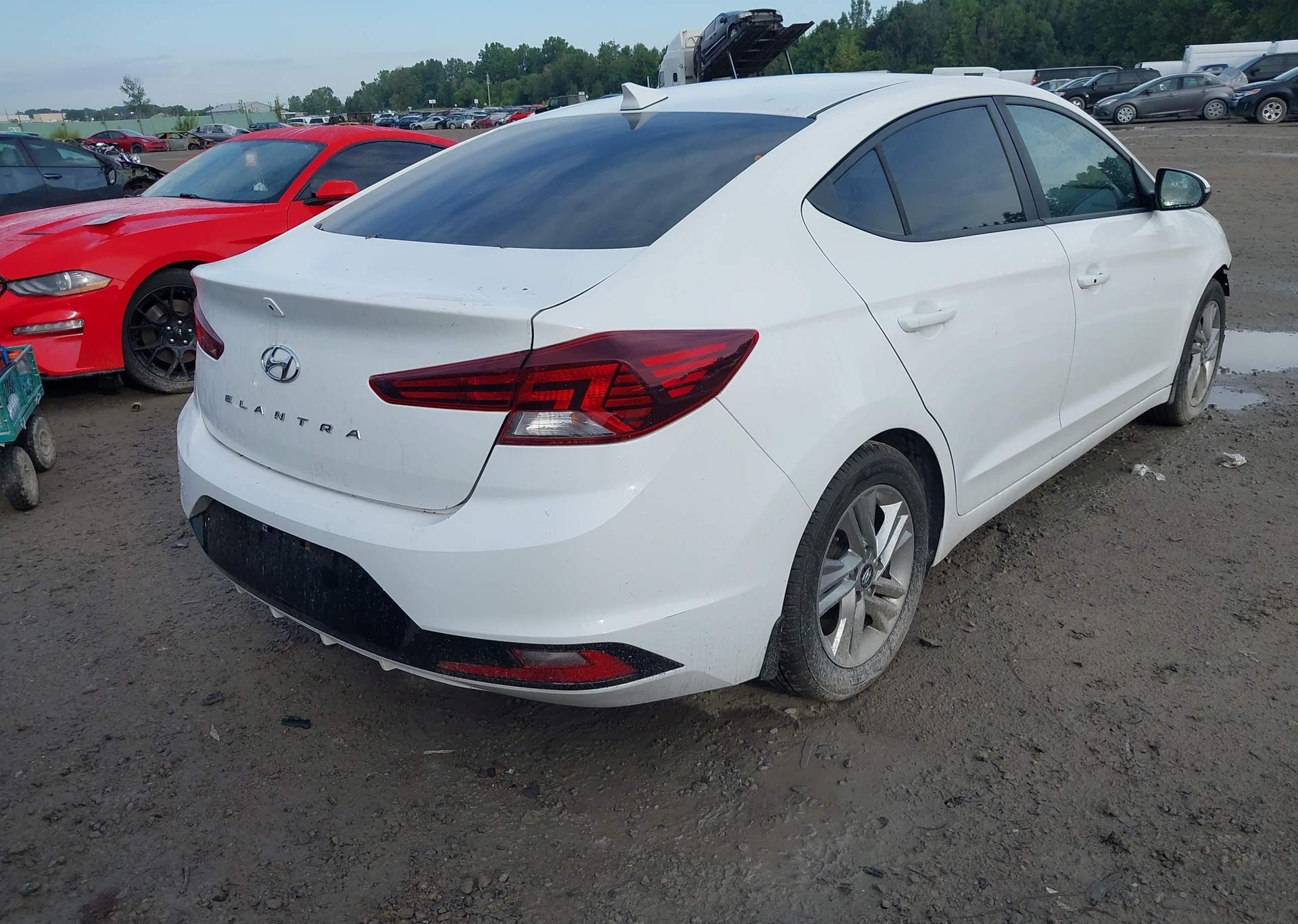 2019 HYUNDAI ELANTRA PREFERRED