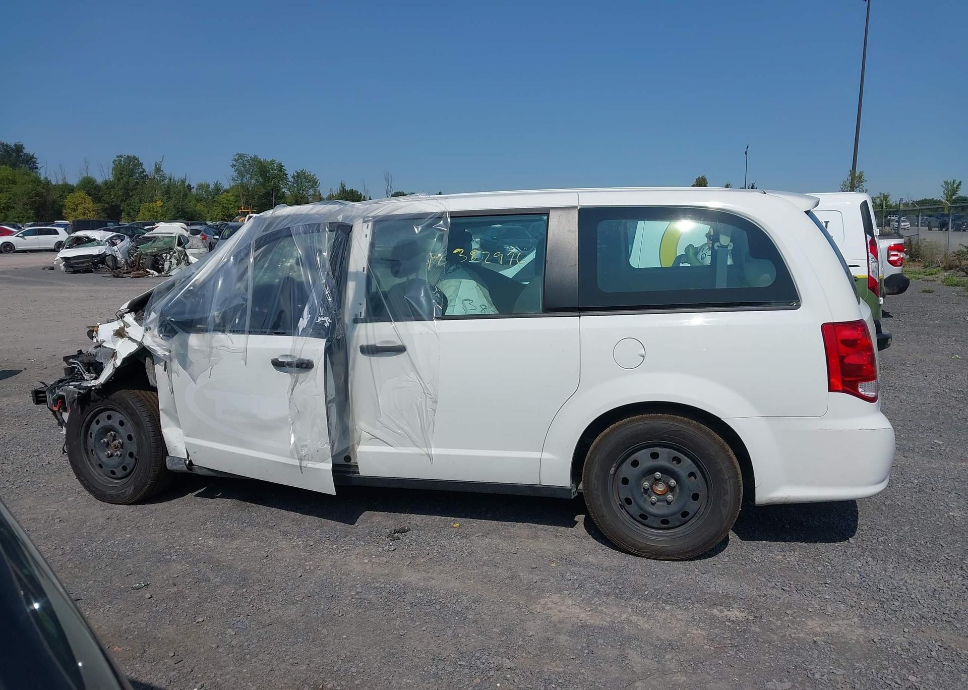 2020 DODGE GRAND CARAVAN SE